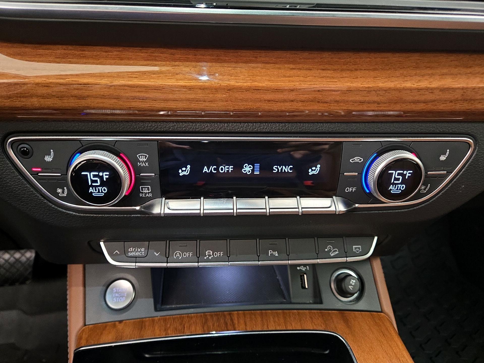 Thumbnail: 2023 Audi Q5 - 16