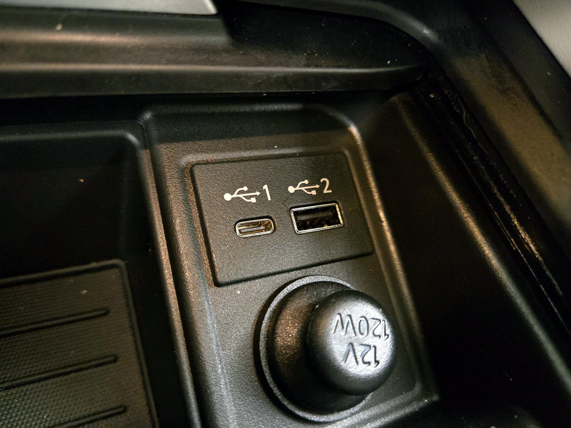 Thumbnail: 2022 INFINITI QX50 - 19