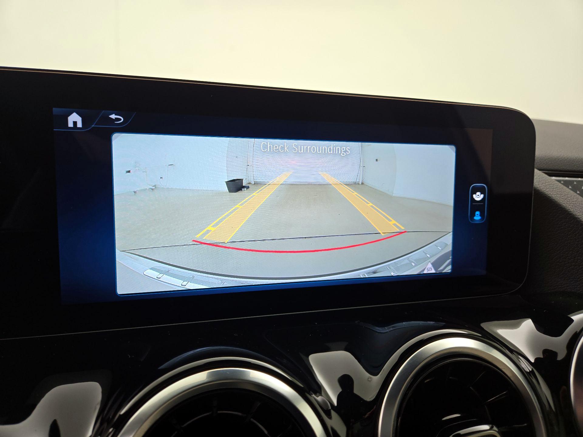 Thumbnail: 2025 Mercedes-Benz GLA - 14