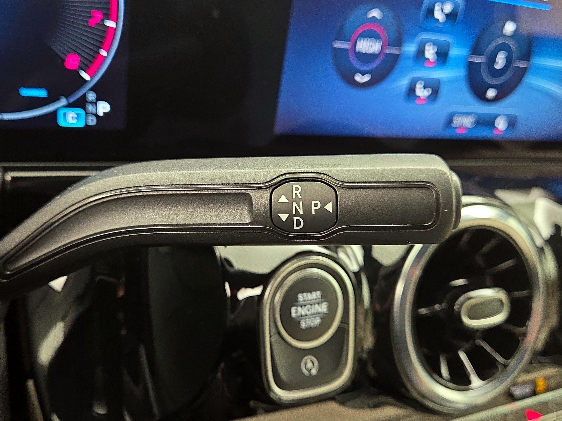 Thumbnail: 2025 Mercedes-Benz GLA - 17