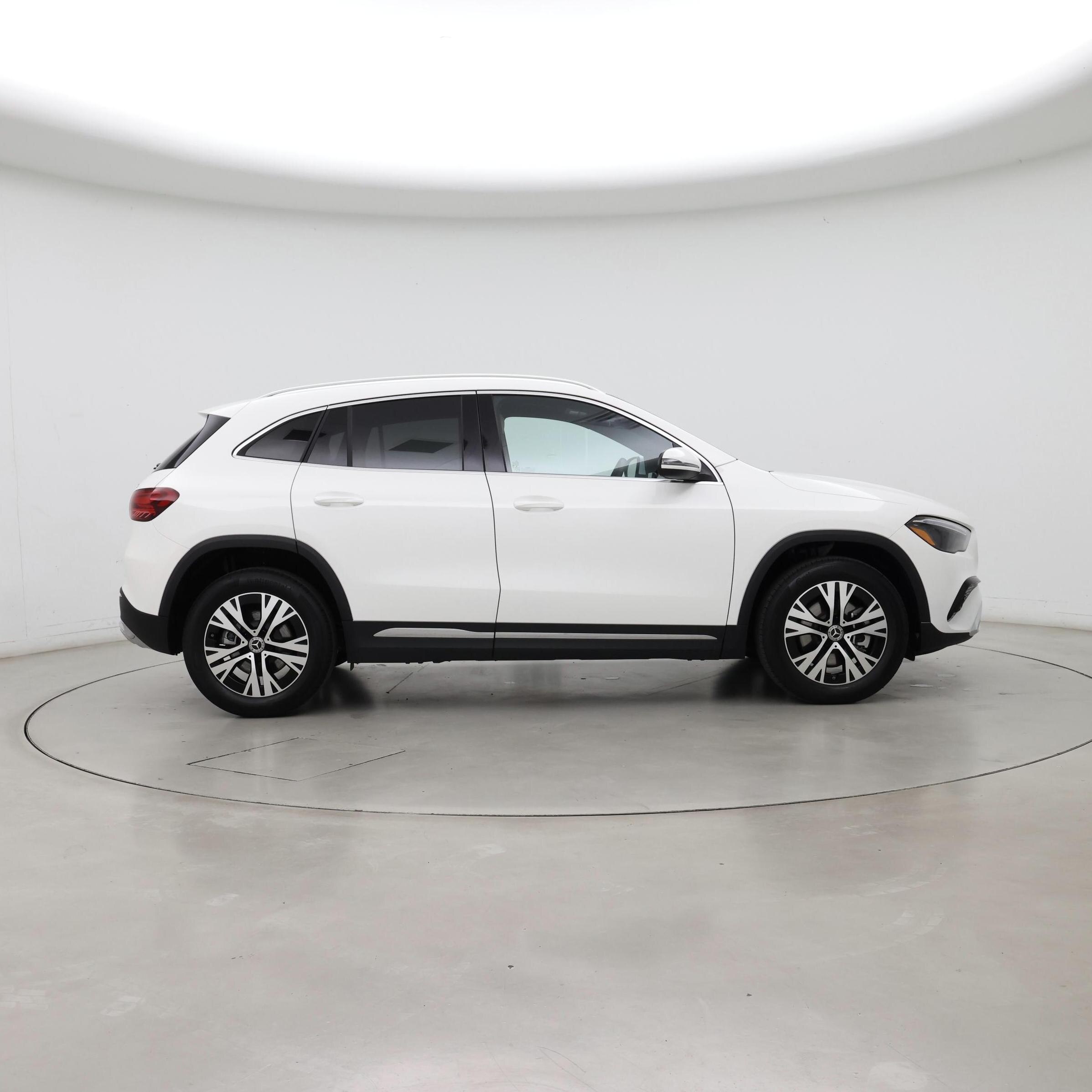 Thumbnail: 2025 Mercedes-Benz GLA - 7