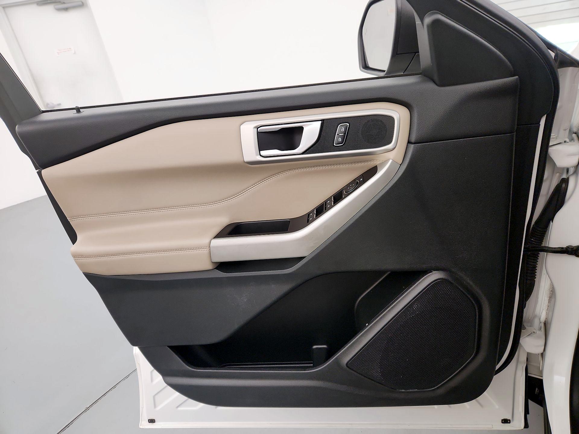 Thumbnail: 2022 Ford Explorer - 12