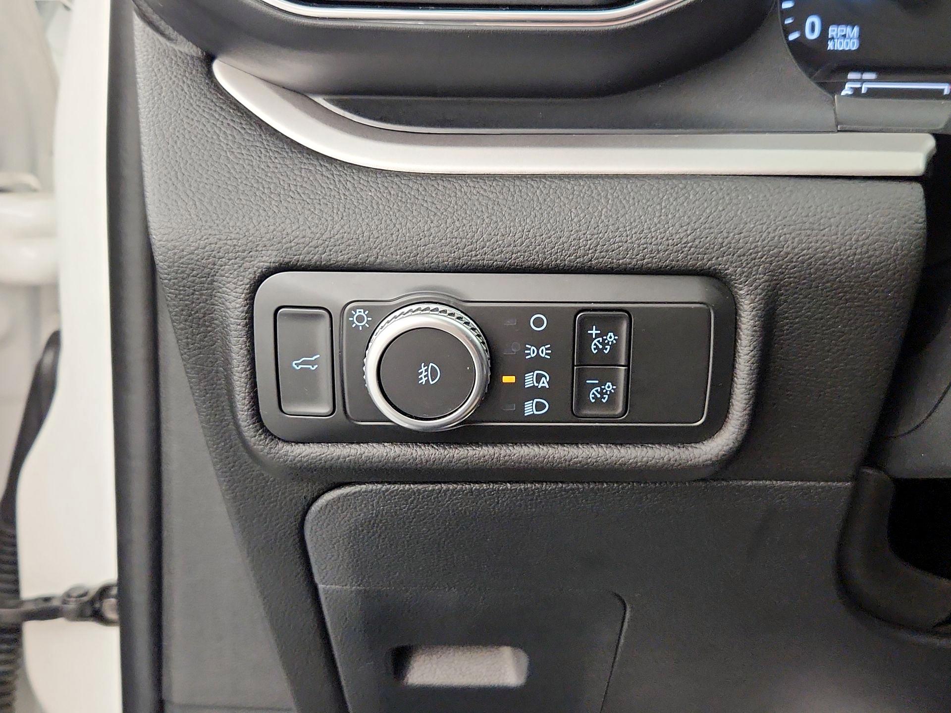 Thumbnail: 2022 Ford Explorer - 13