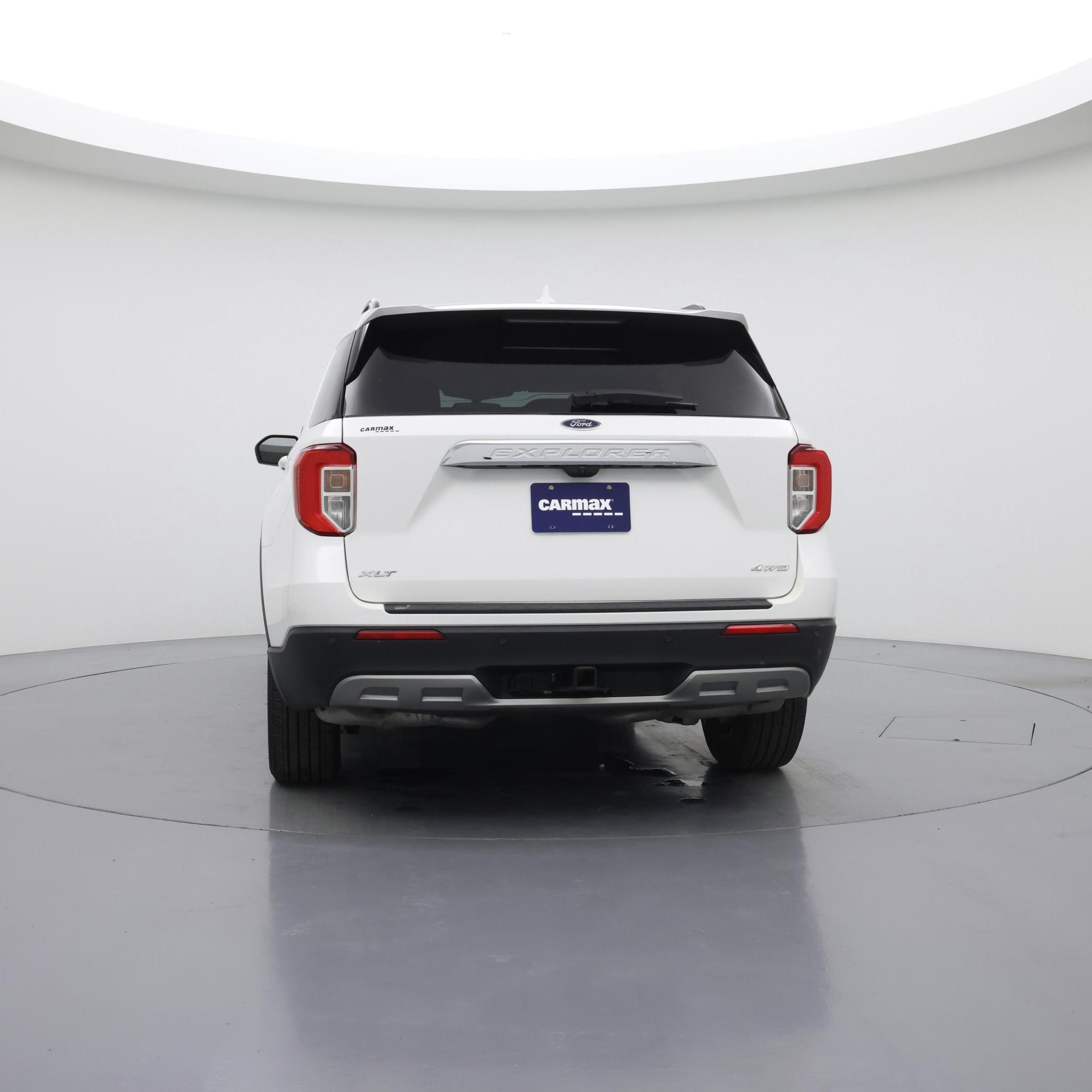 Thumbnail: 2022 Ford Explorer - 6