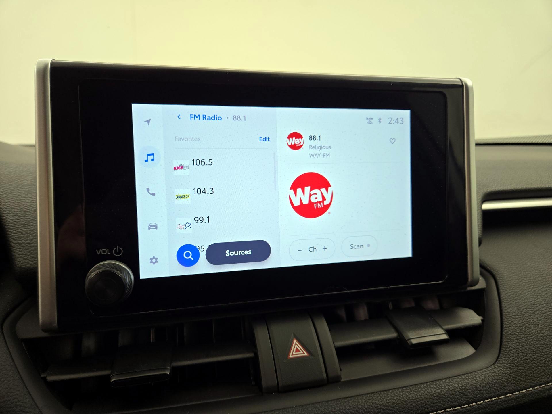 Thumbnail: 2024 Toyota RAV4 - 15