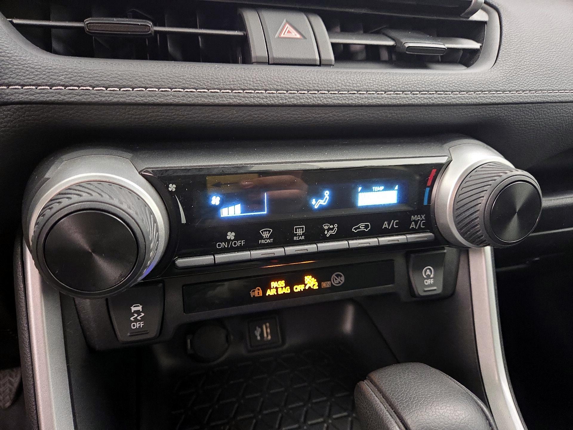 Thumbnail: 2024 Toyota RAV4 - 16