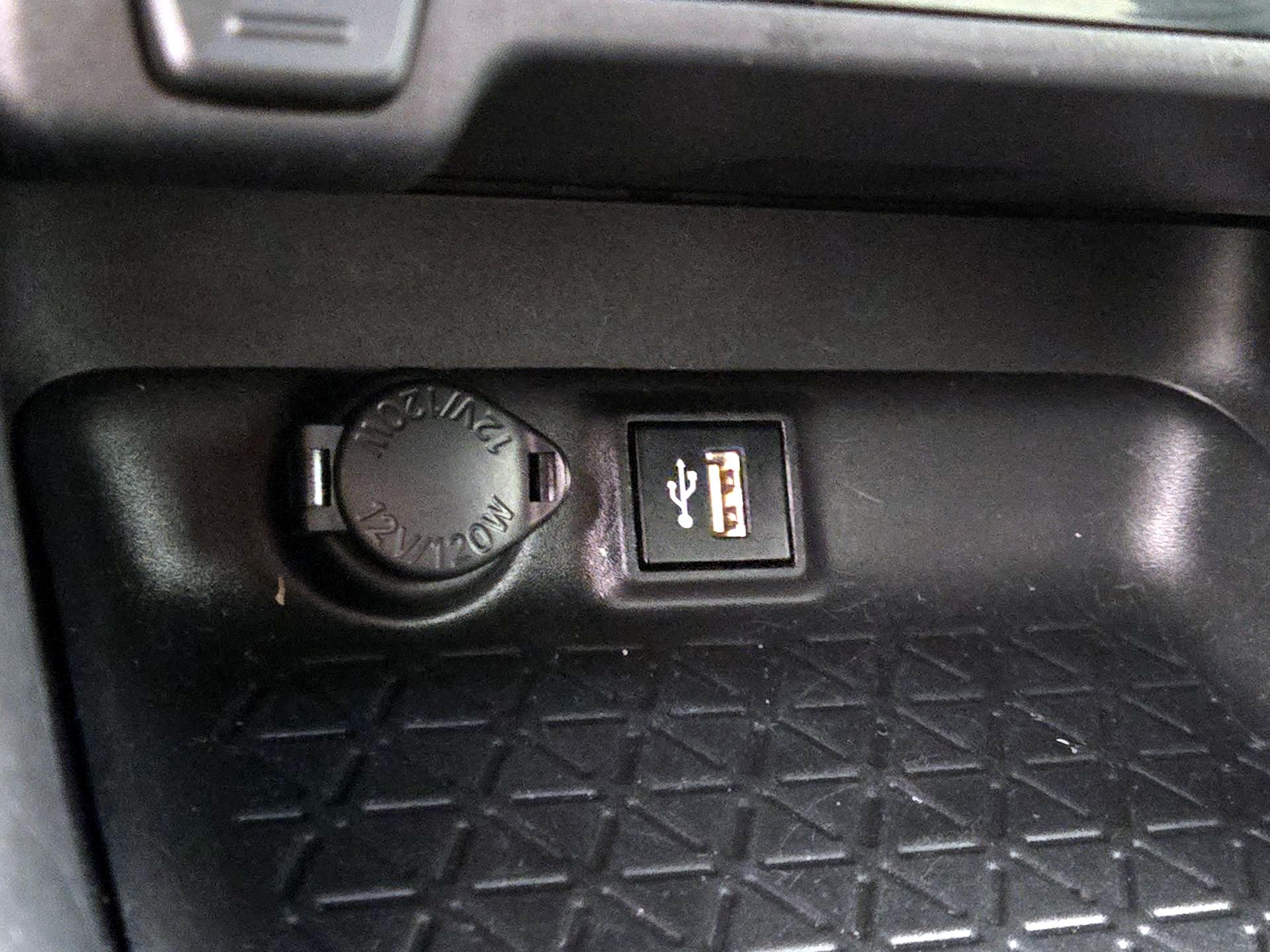 Thumbnail: 2024 Toyota RAV4 - 18