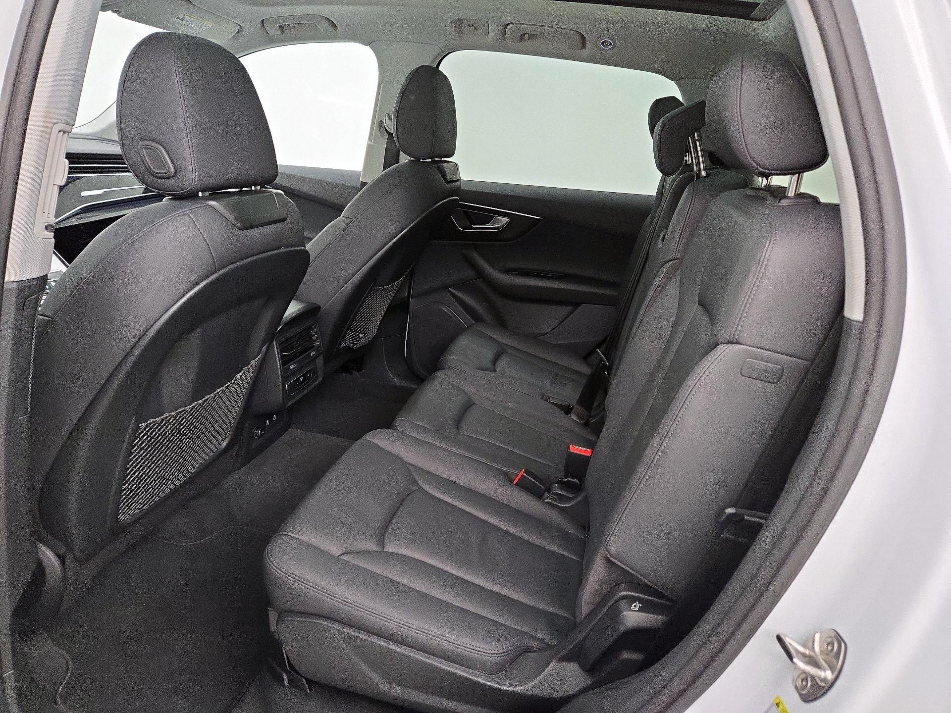 Thumbnail: 2022 Audi Q7 - 20