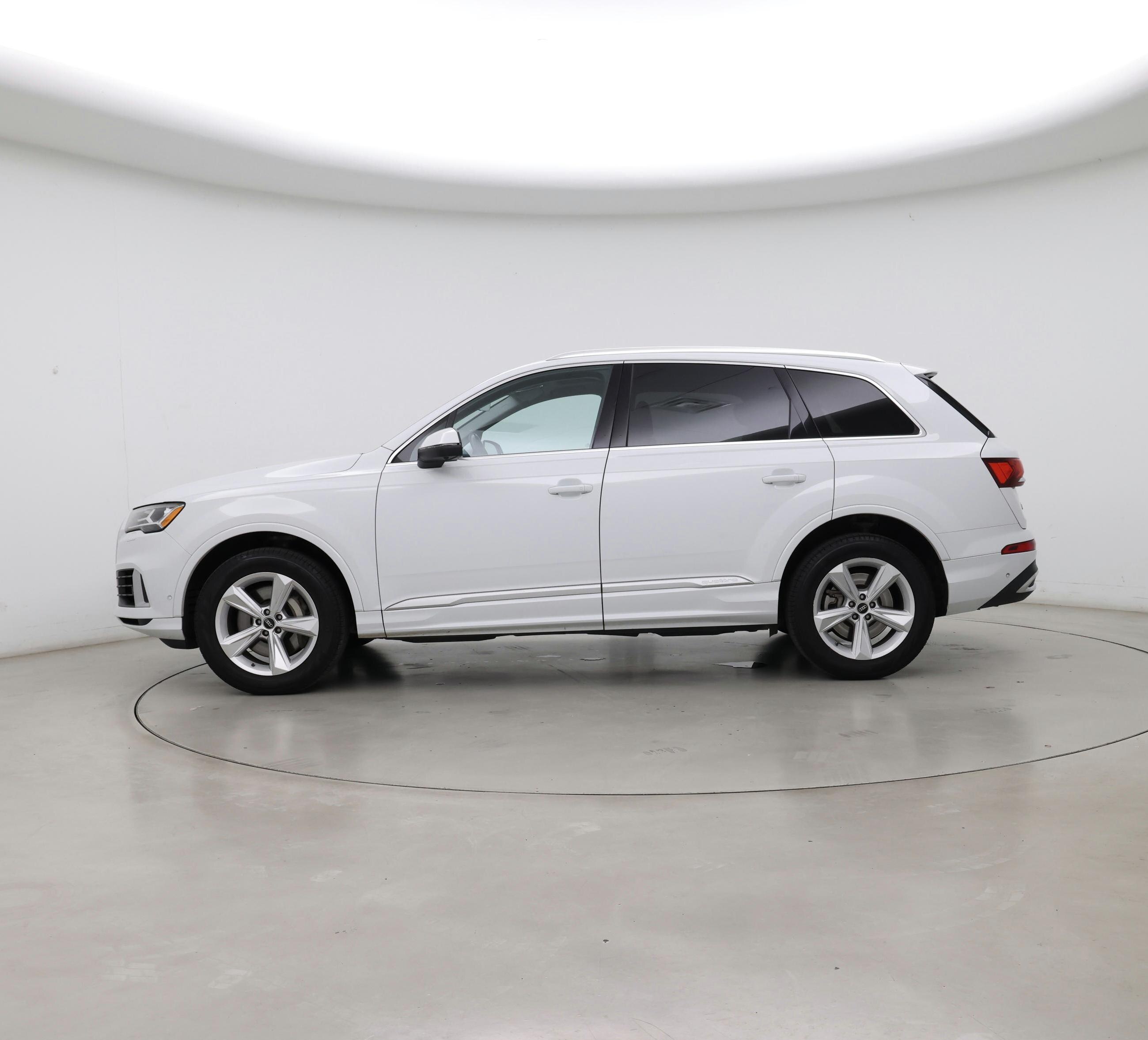 Thumbnail: 2022 Audi Q7 - 3