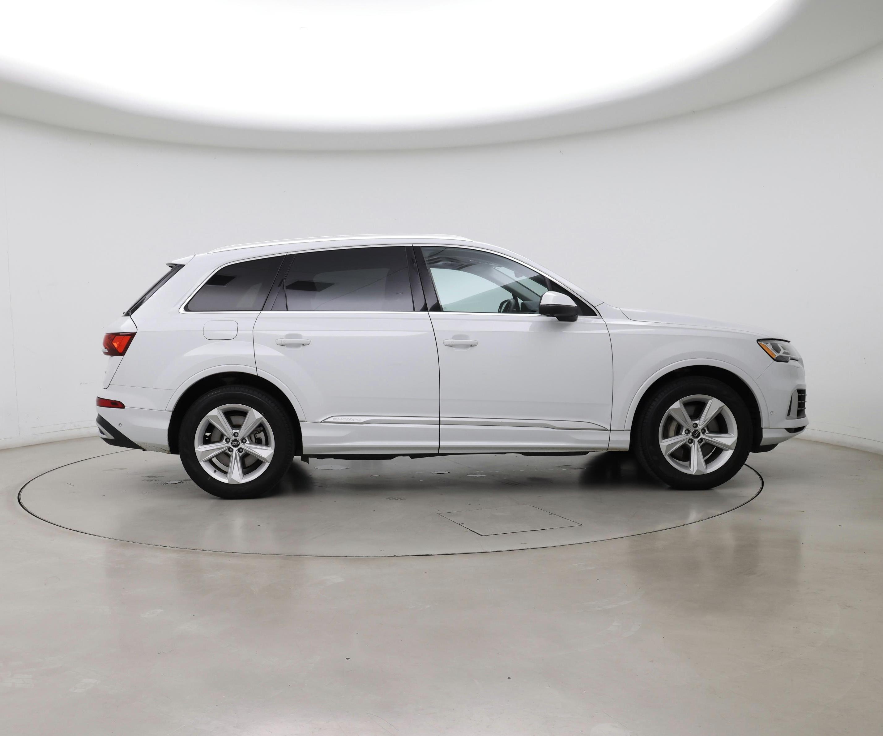 Thumbnail: 2022 Audi Q7 - 7