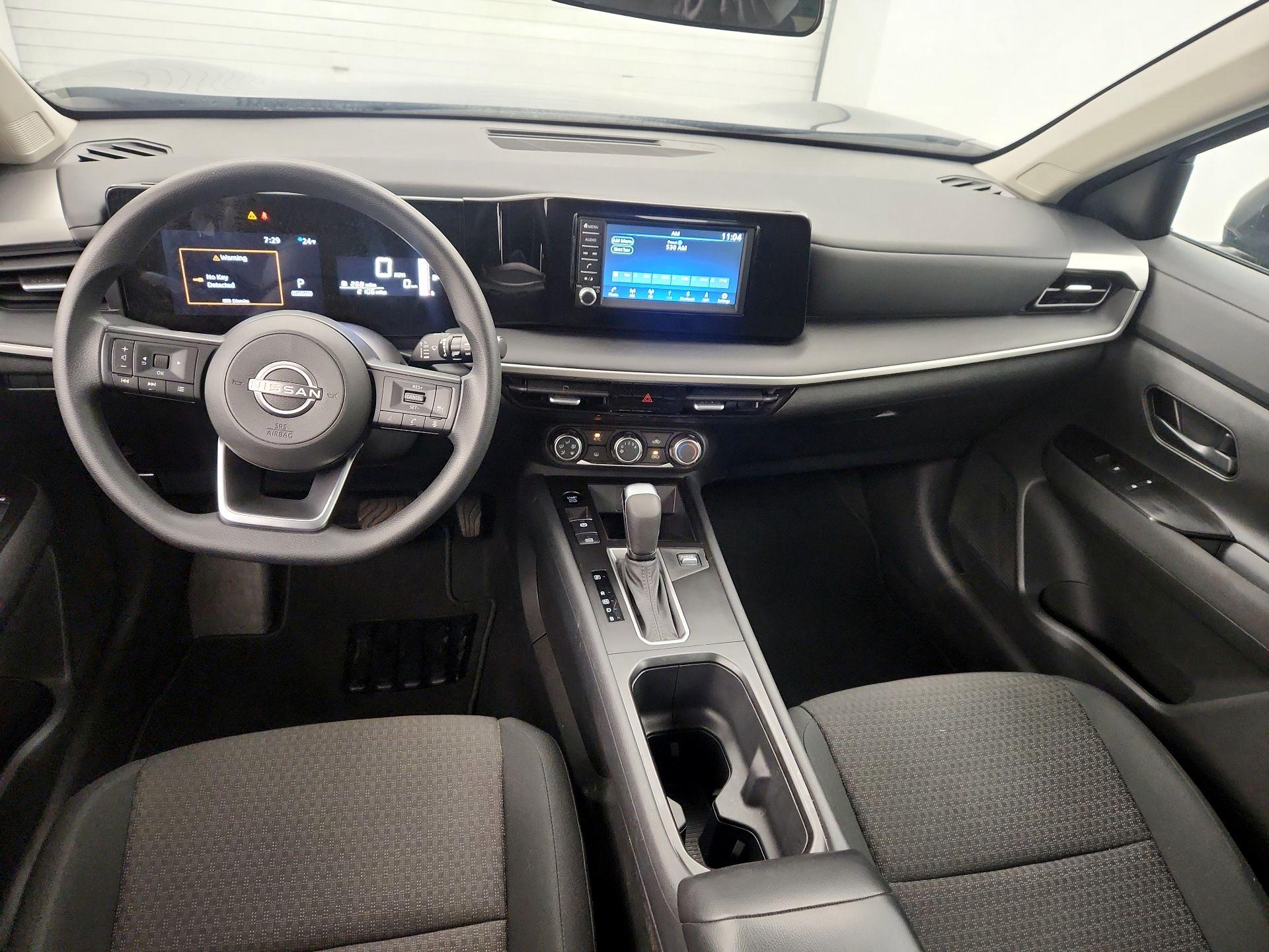 Thumbnail: 2025 Nissan Kicks - 9