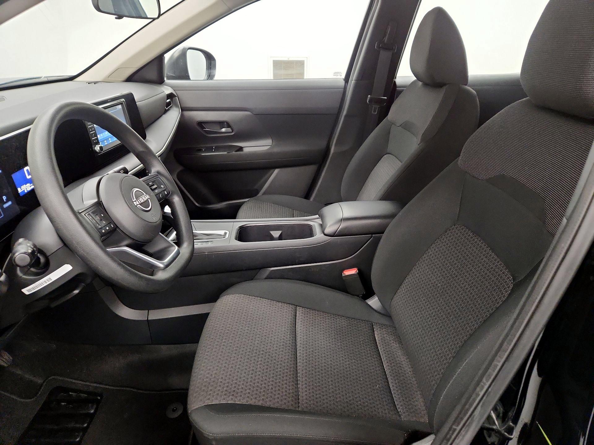 Thumbnail: 2025 Nissan Kicks - 11