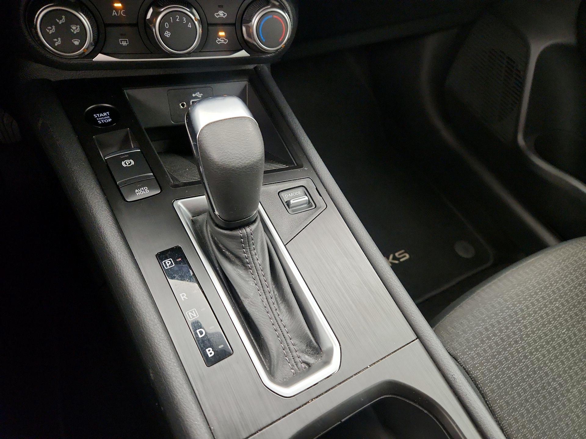 Thumbnail: 2025 Nissan Kicks - 16