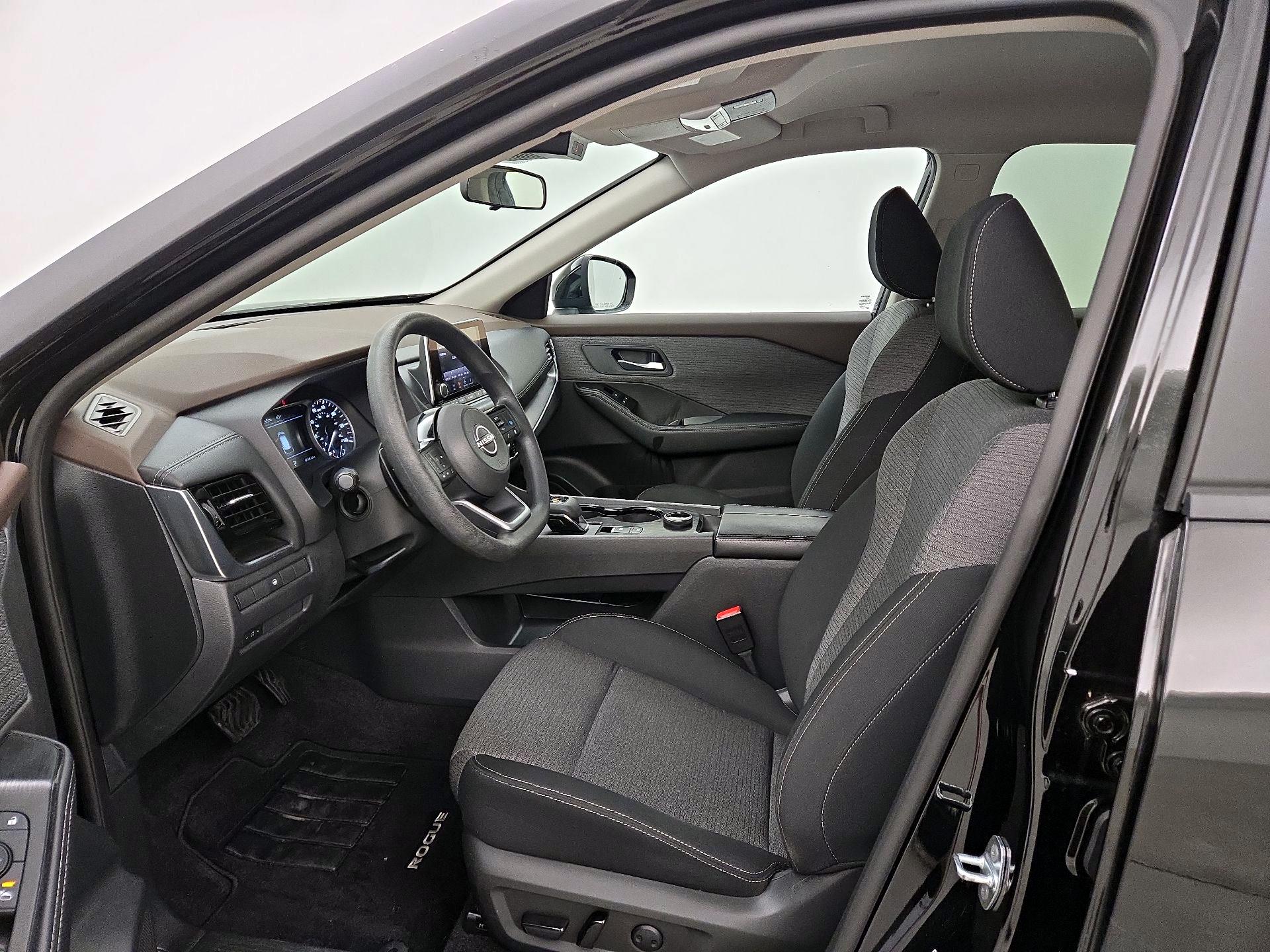 Thumbnail: 2023 Nissan Rogue - 11