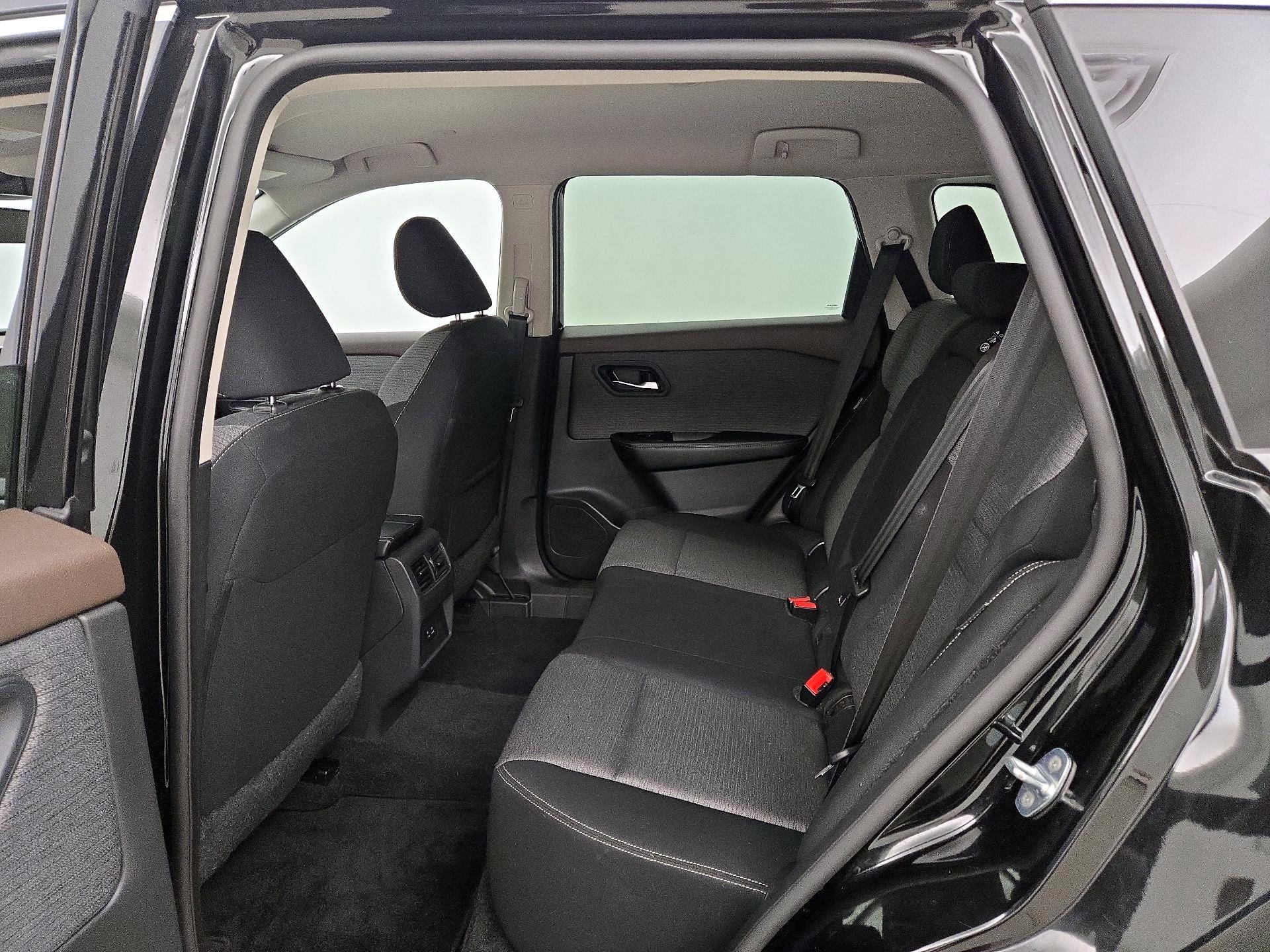 Thumbnail: 2023 Nissan Rogue - 19