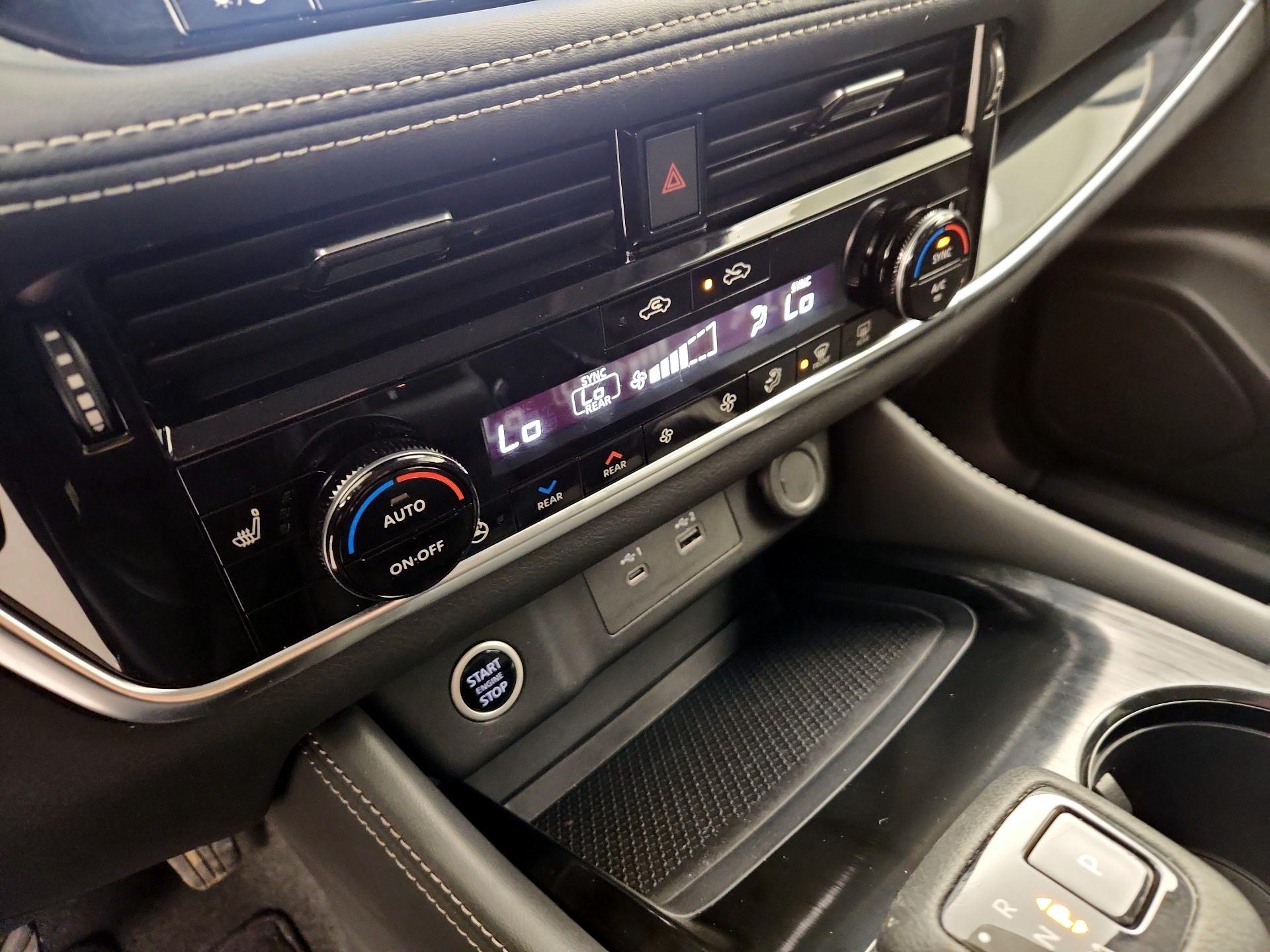 Thumbnail: 2022 Nissan Rogue - 17