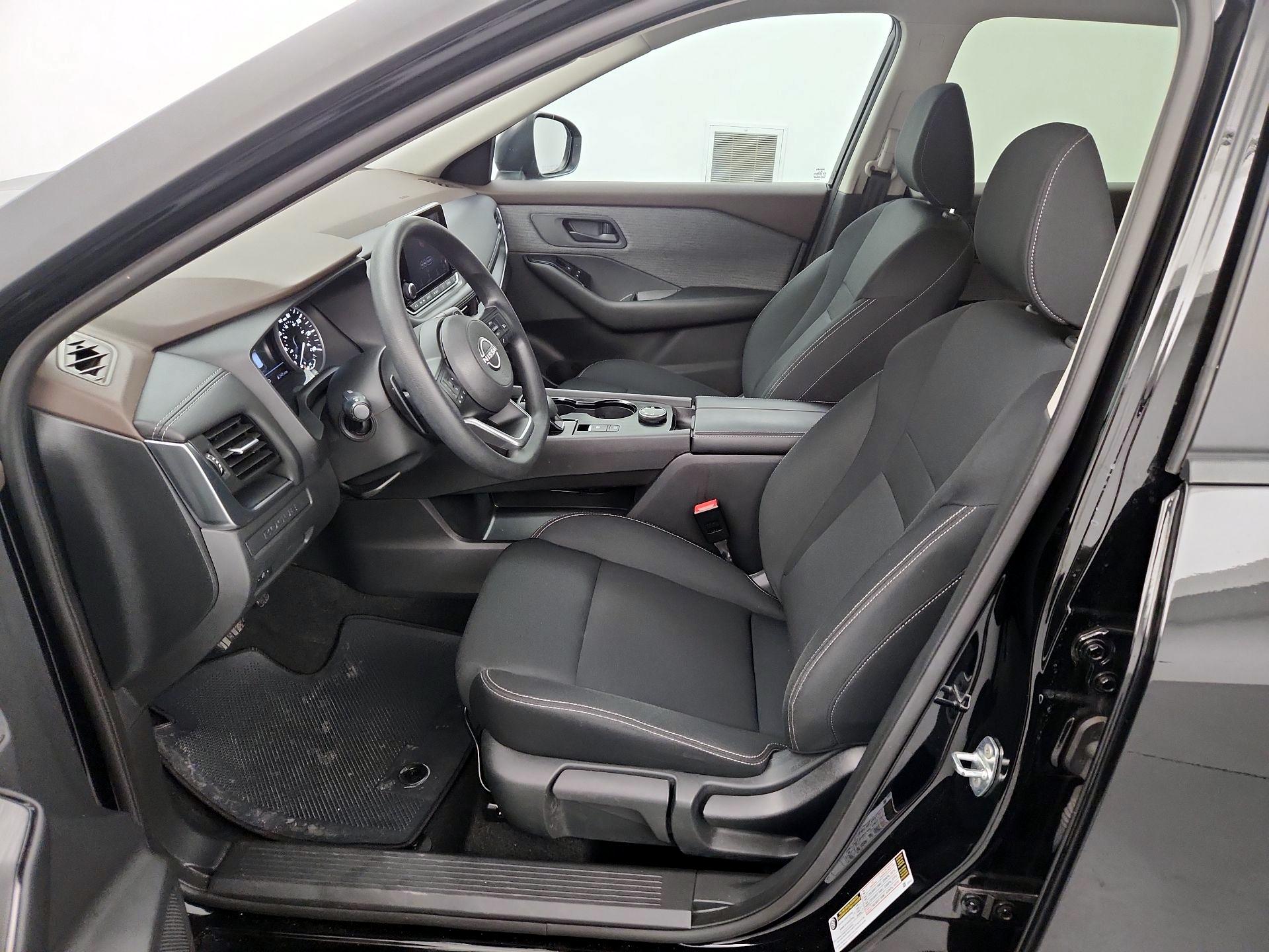 Thumbnail: 2023 Nissan Rogue - 11