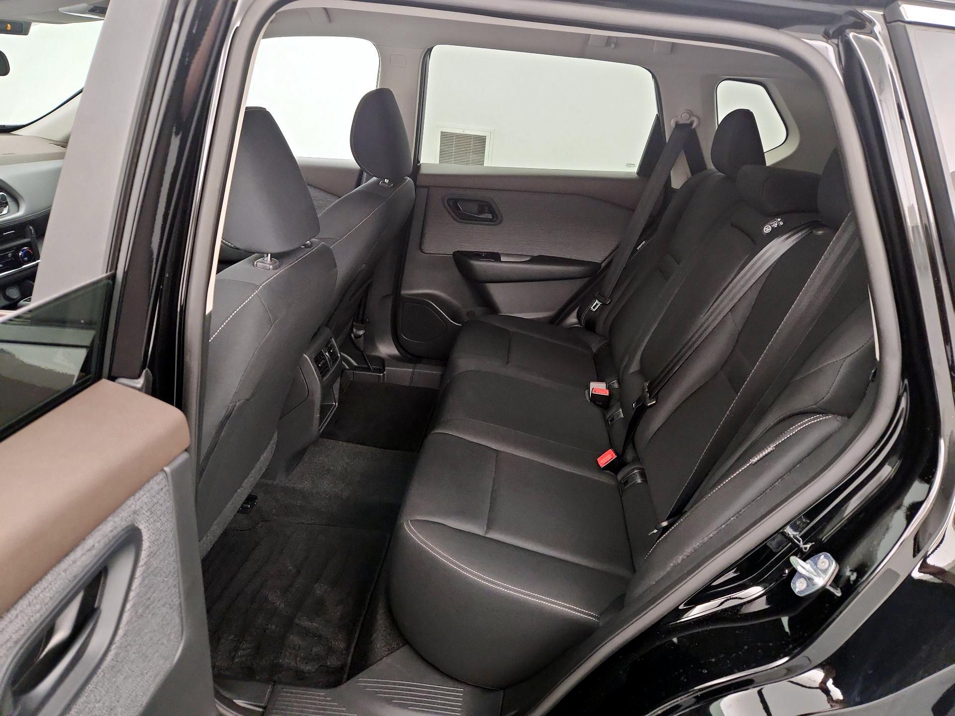 Thumbnail: 2023 Nissan Rogue - 19