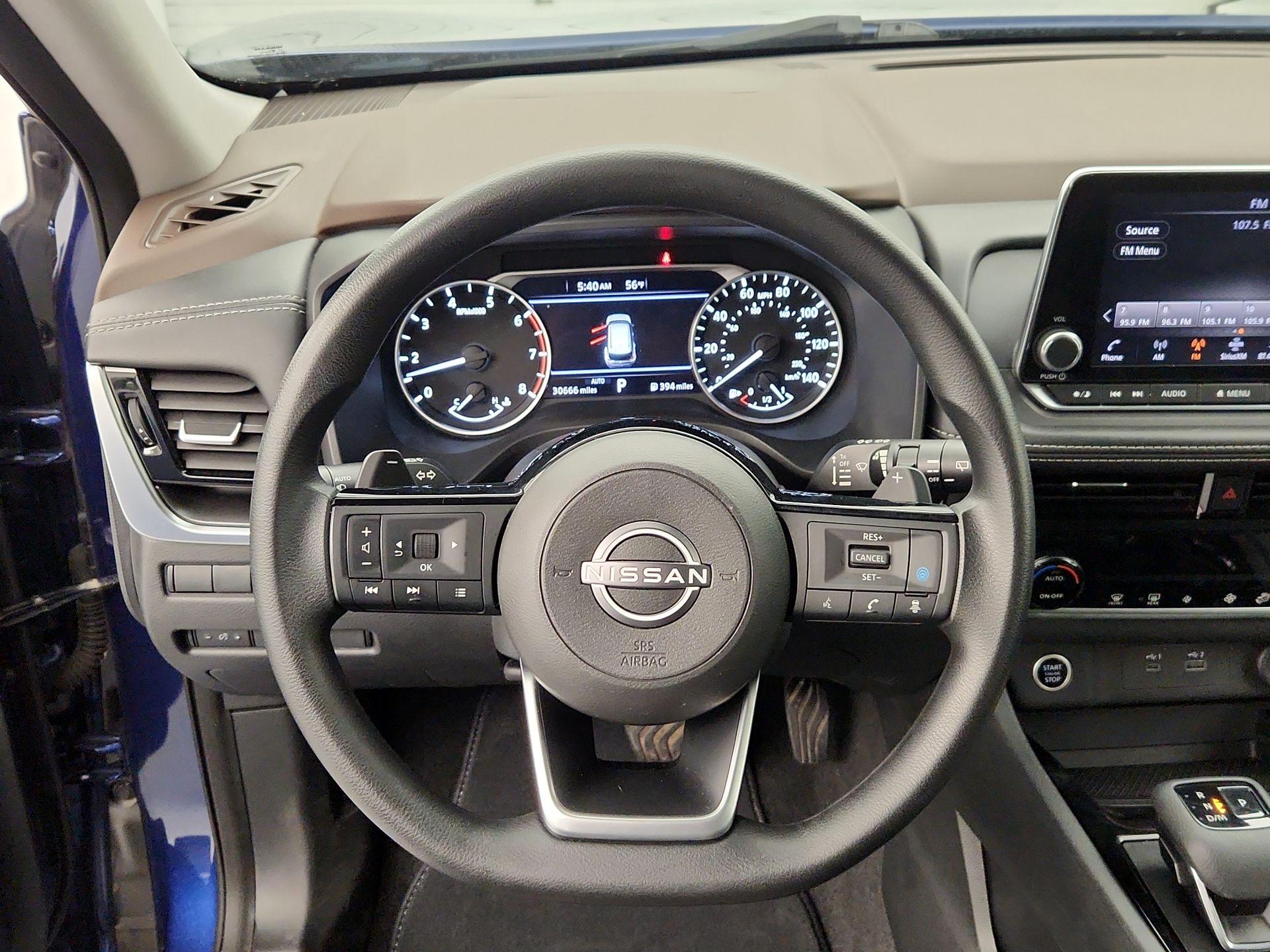 Thumbnail: 2022 Nissan Rogue - 10