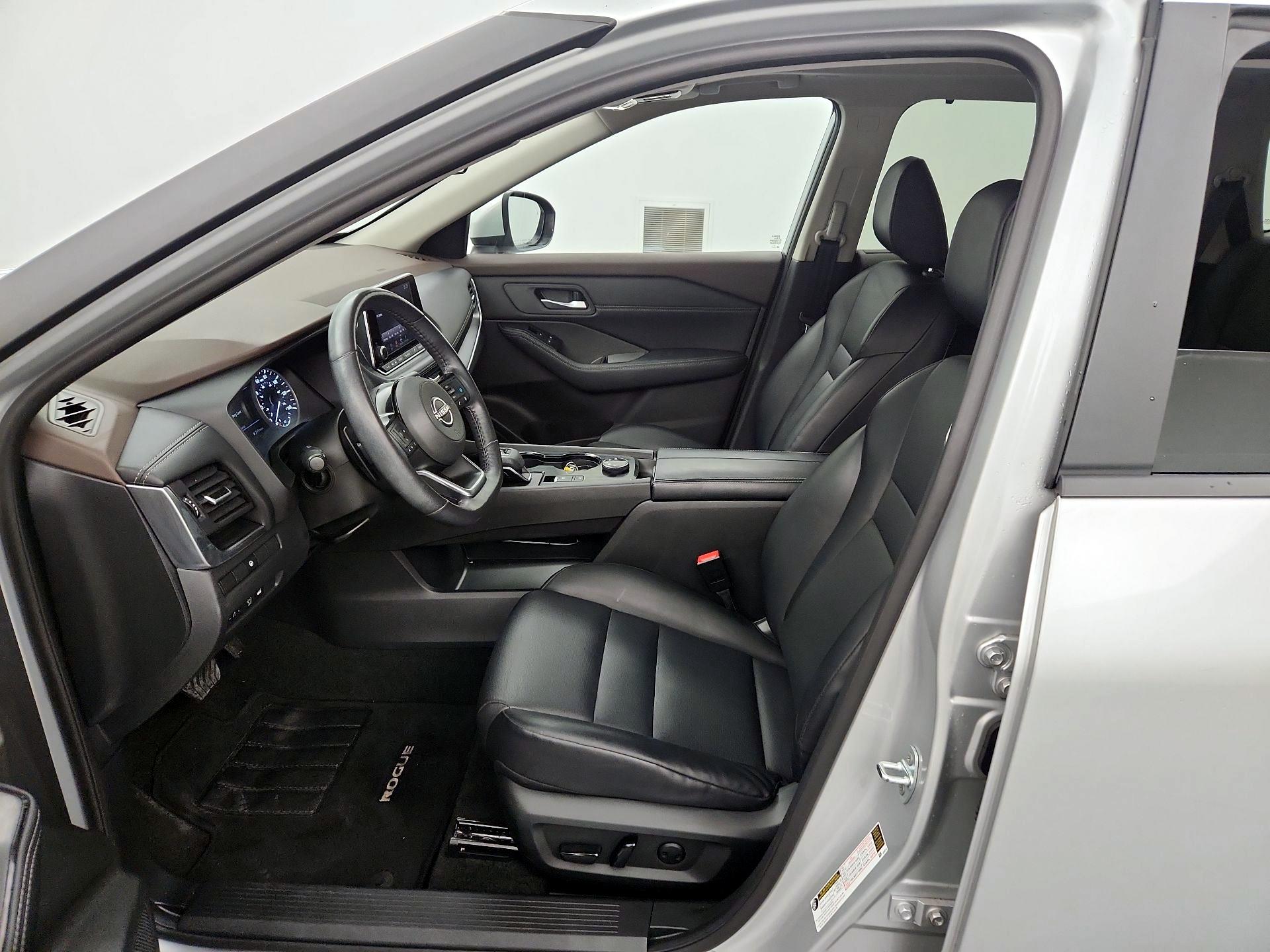 Thumbnail: 2023 Nissan Rogue - 11