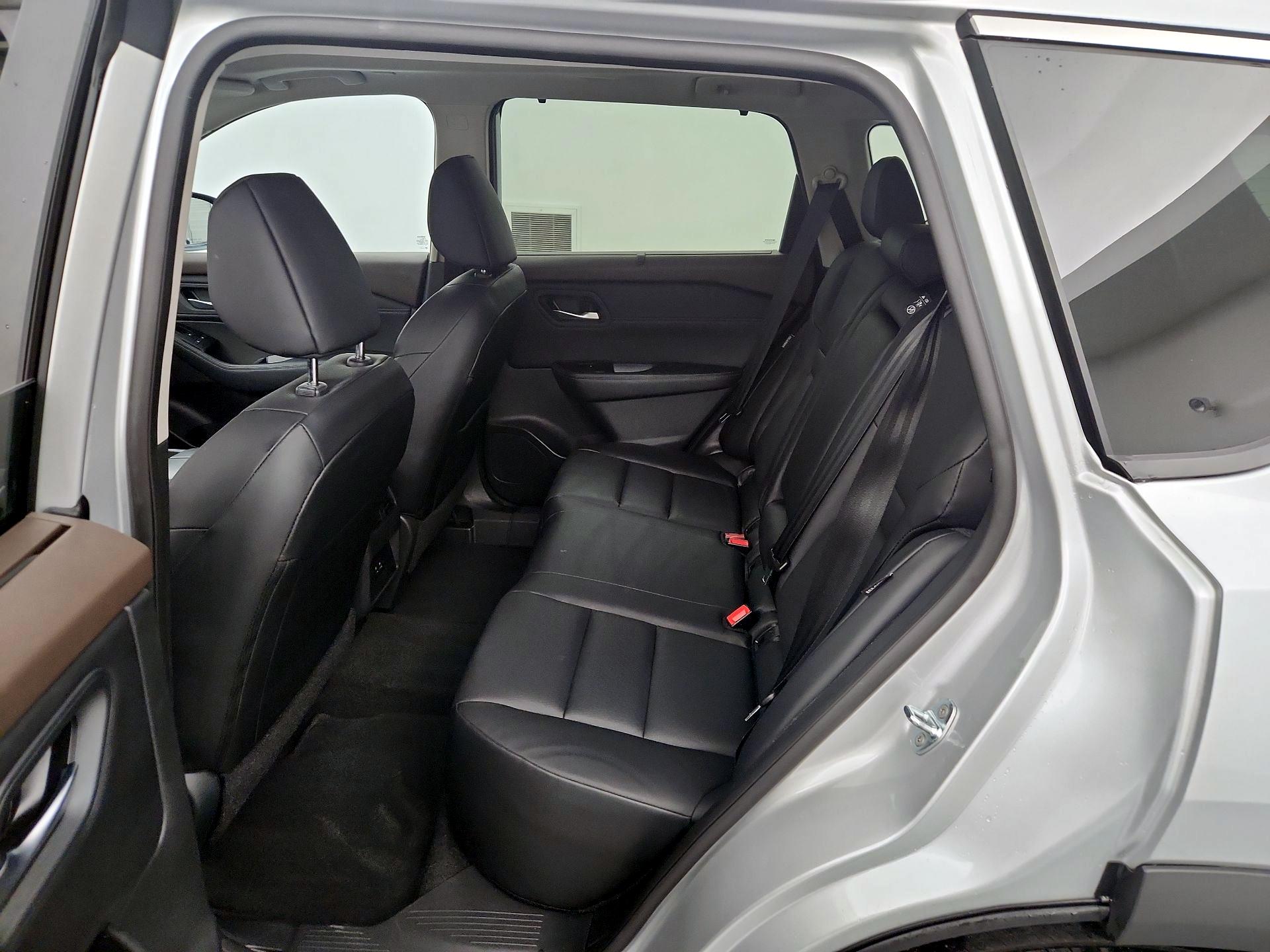 Thumbnail: 2023 Nissan Rogue - 20