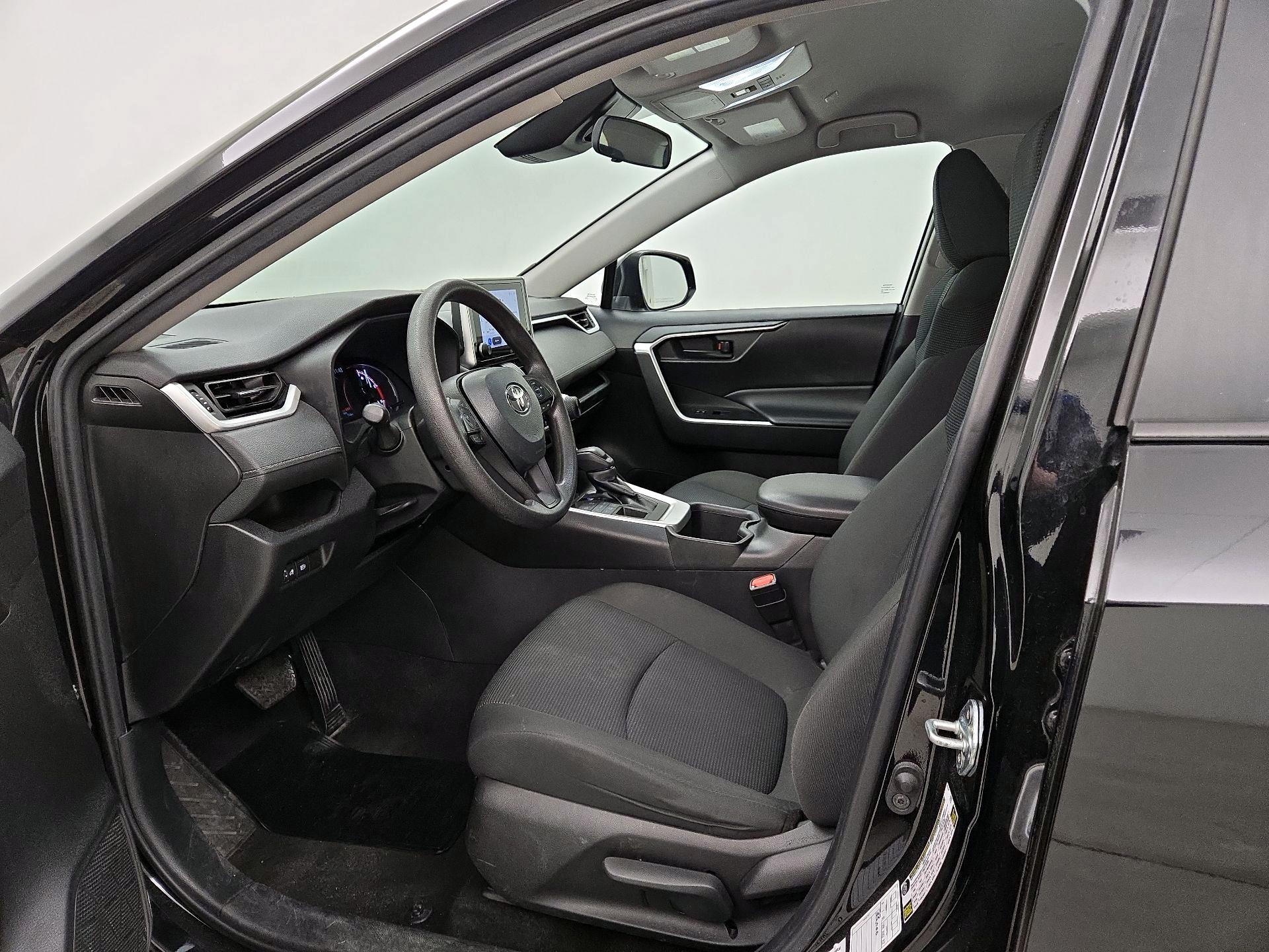 Thumbnail: 2024 Toyota RAV4 - 11