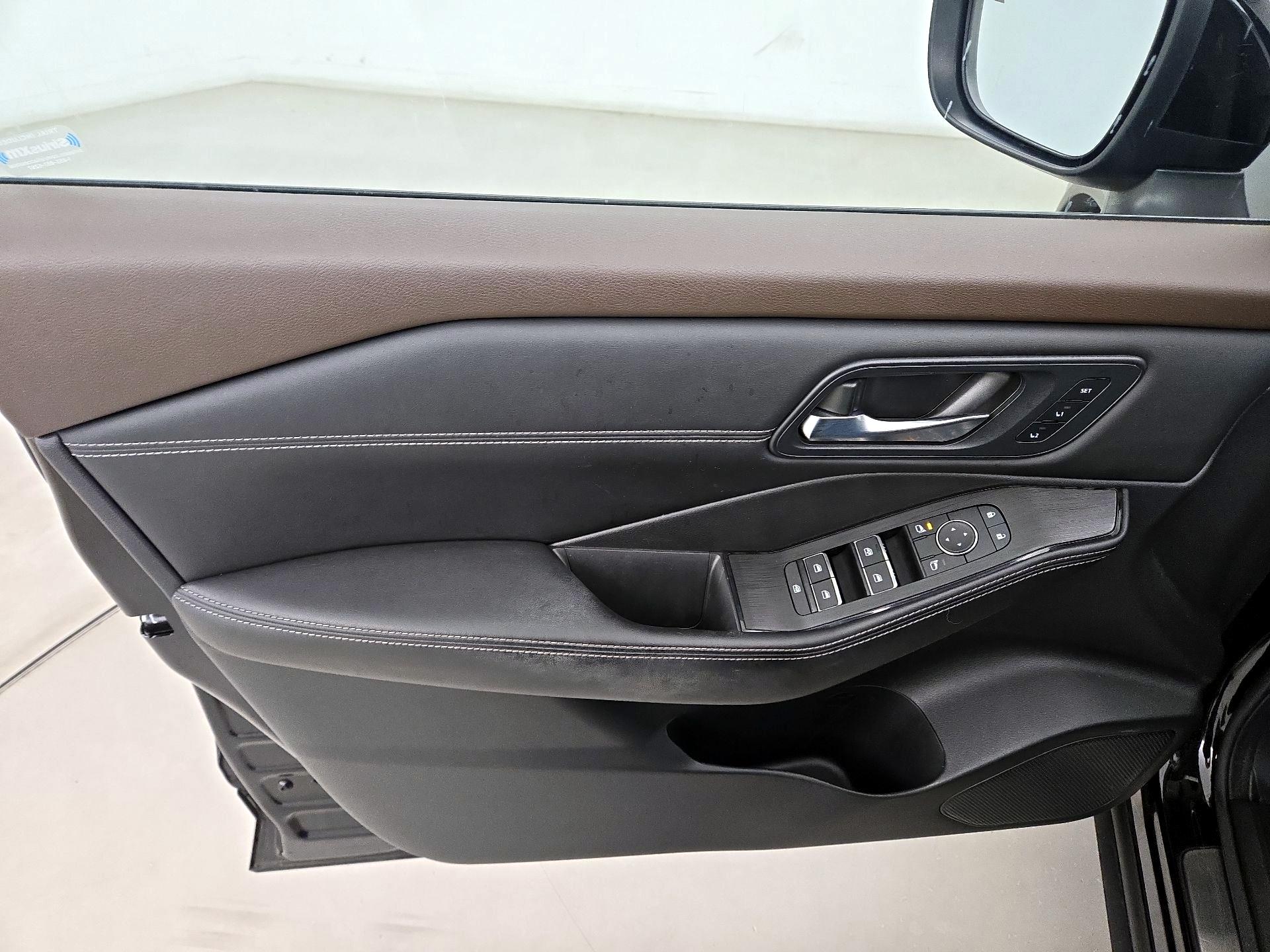 Thumbnail: 2023 Nissan Rogue - 12