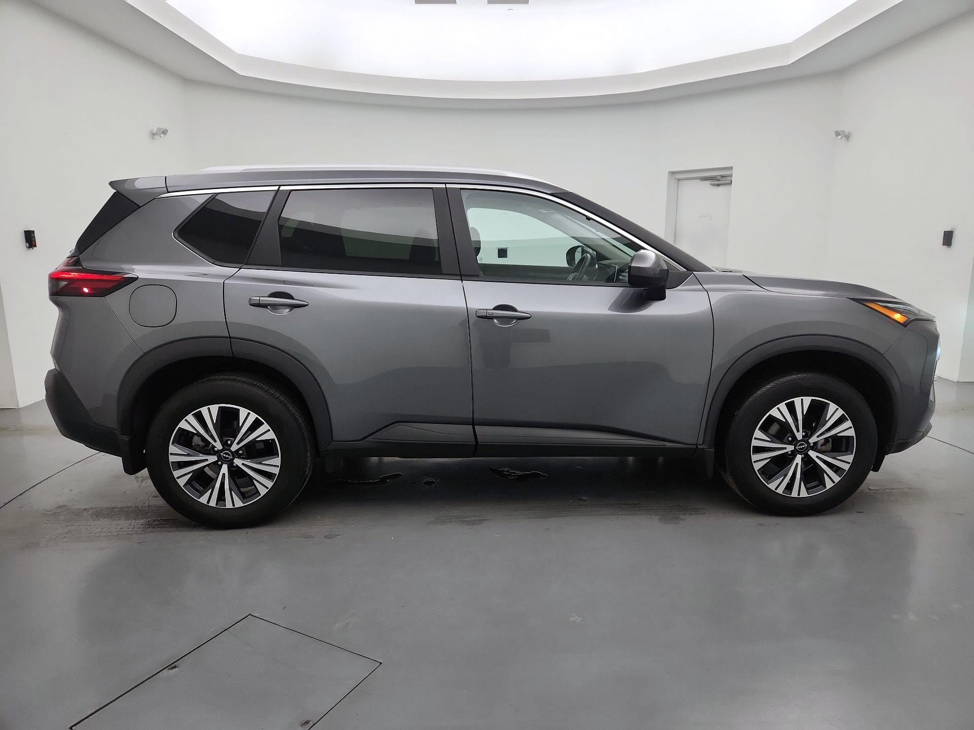 Thumbnail: 2023 Nissan Rogue - 4