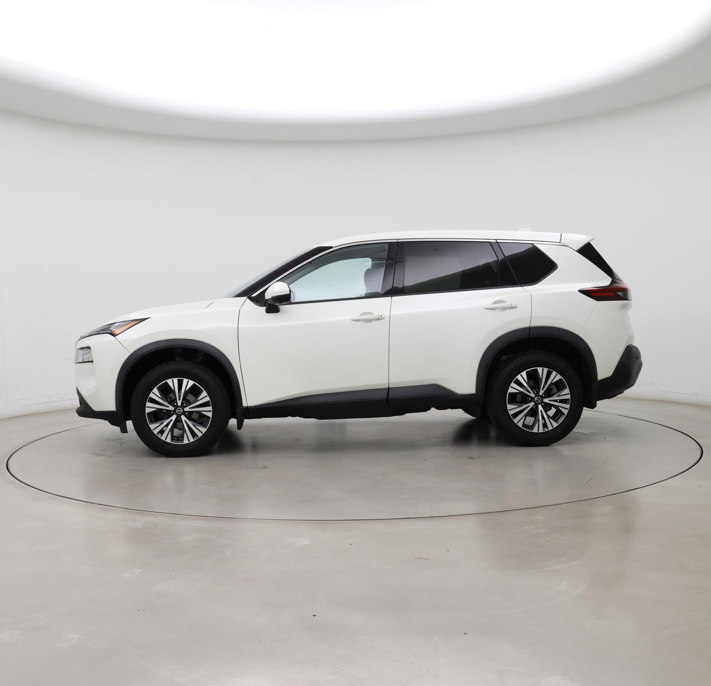 Thumbnail: 2021 Nissan Rogue - 3