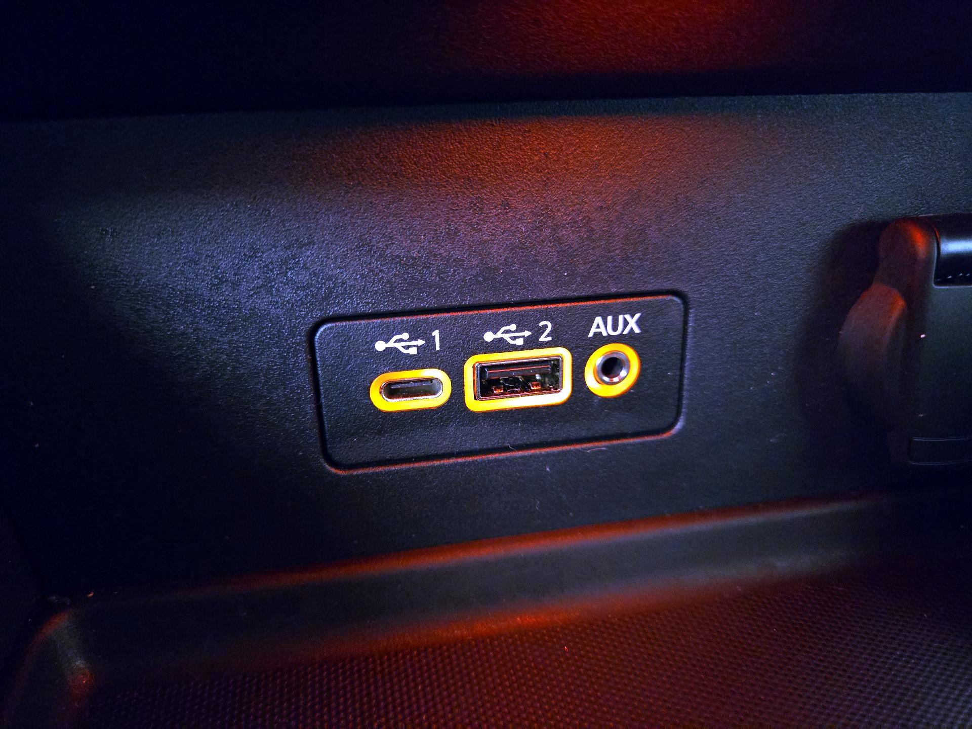 Thumbnail: 2023 Nissan Sentra - 18