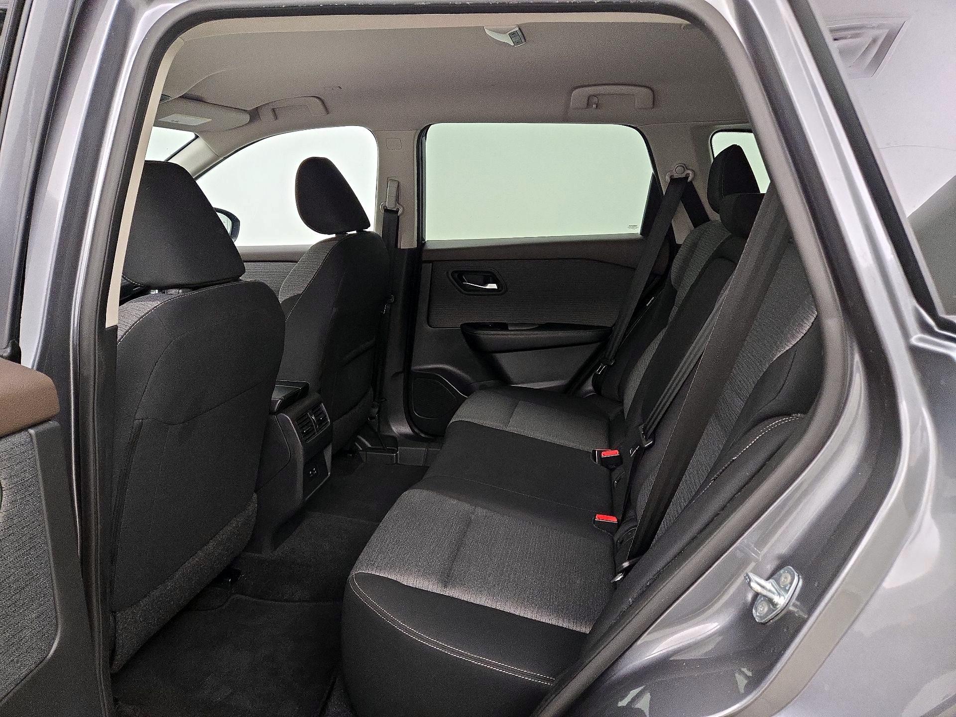 Thumbnail: 2023 Nissan Rogue - 19