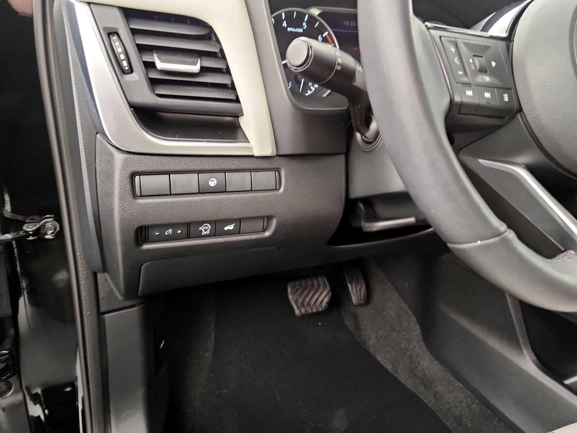 Thumbnail: 2023 Nissan Rogue - 13