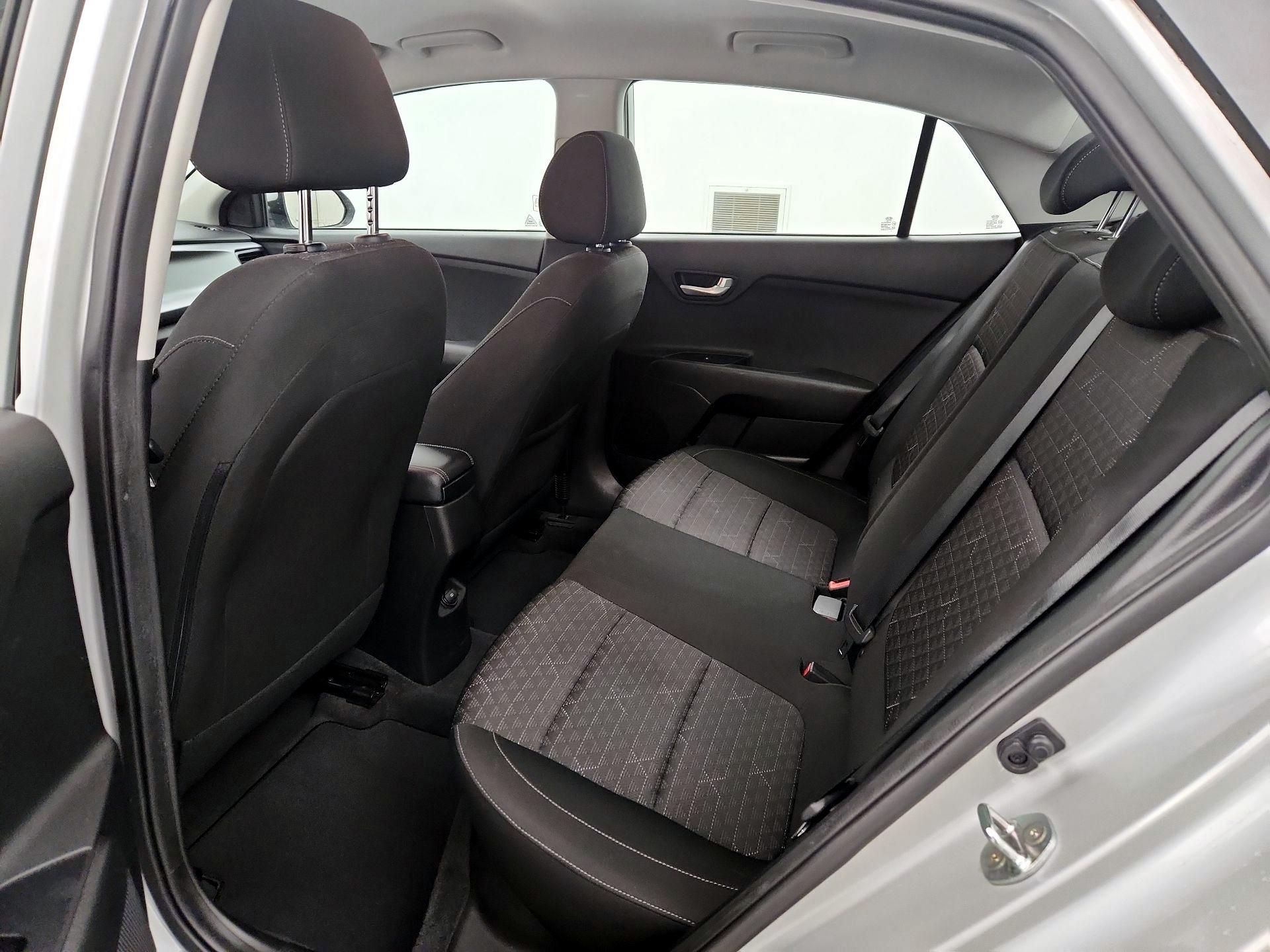 Thumbnail: 2020 Kia Rio - 19