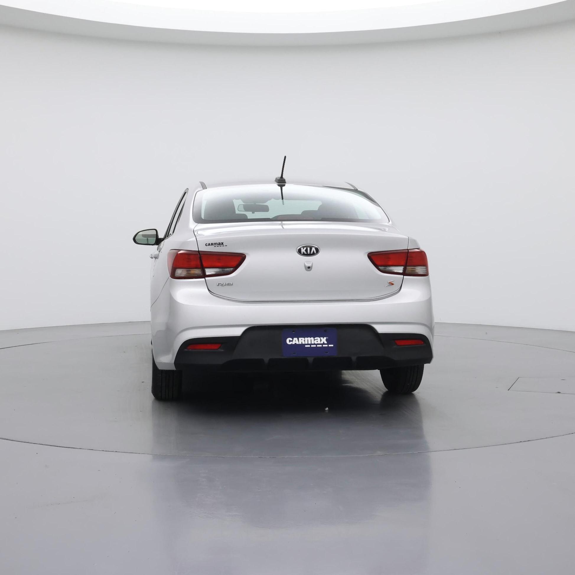 Thumbnail: 2020 Kia Rio - 6