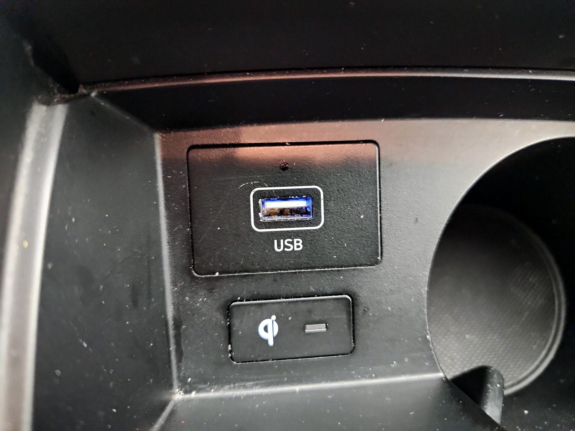 Thumbnail: 2023 Hyundai Santa Fe - 18