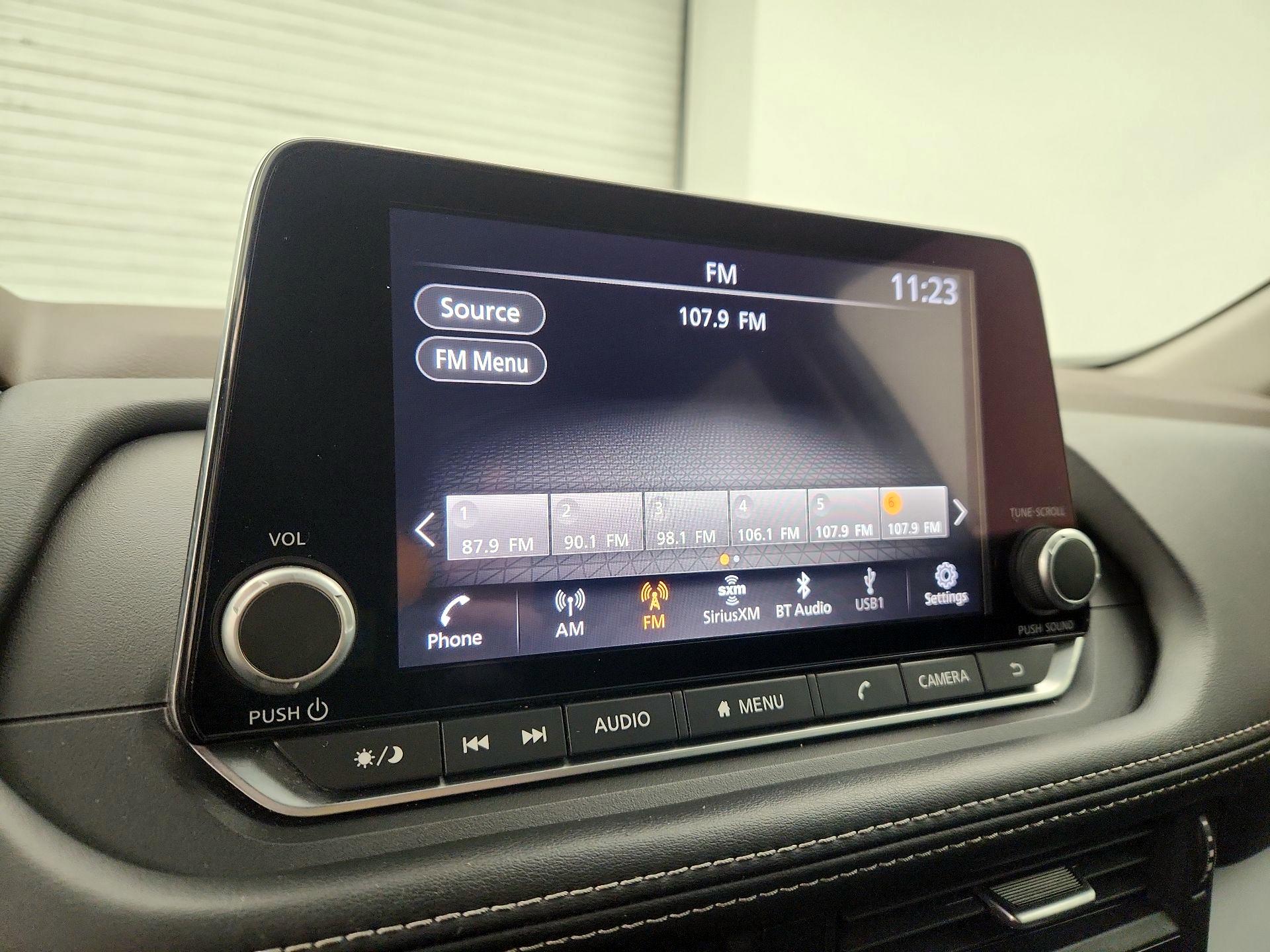 Thumbnail: 2023 Nissan Rogue - 15