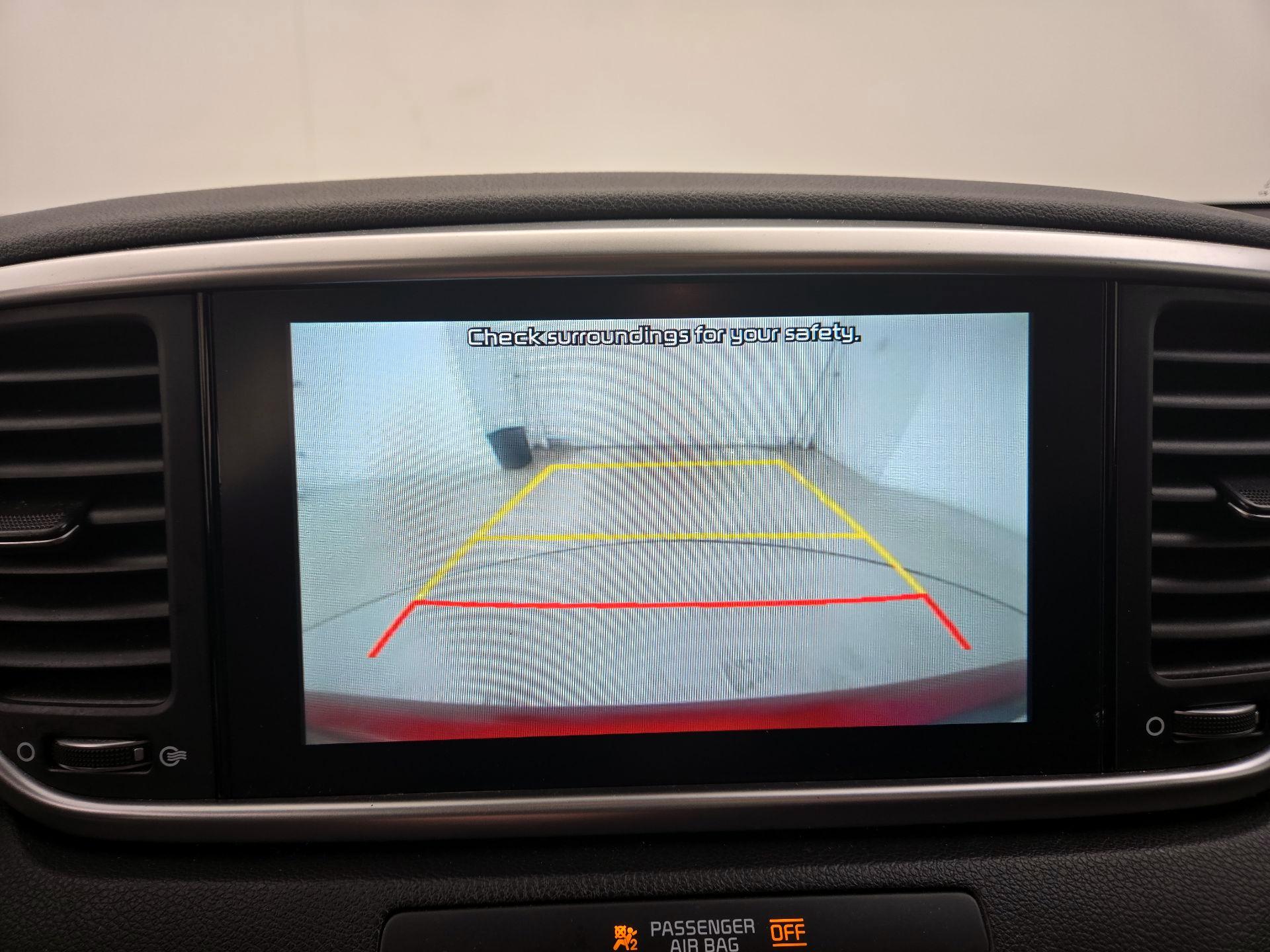 Thumbnail: 2020 Kia Sportage - 14