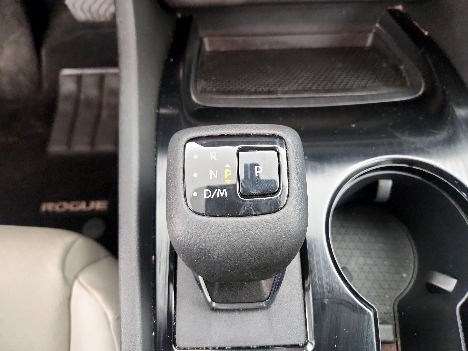 Thumbnail: 2023 Nissan Rogue - 17