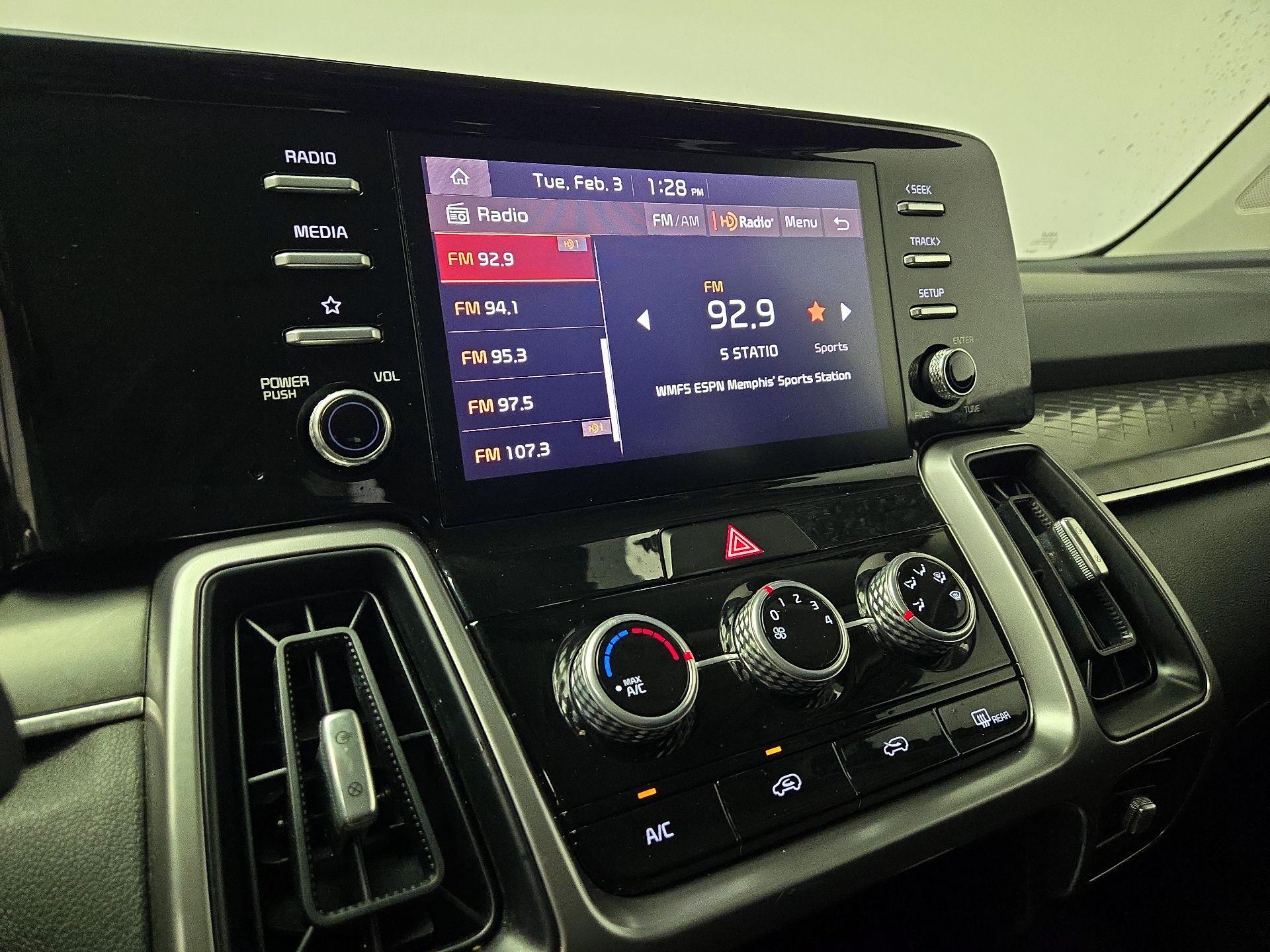 Thumbnail: 2023 Kia Sorento - 15