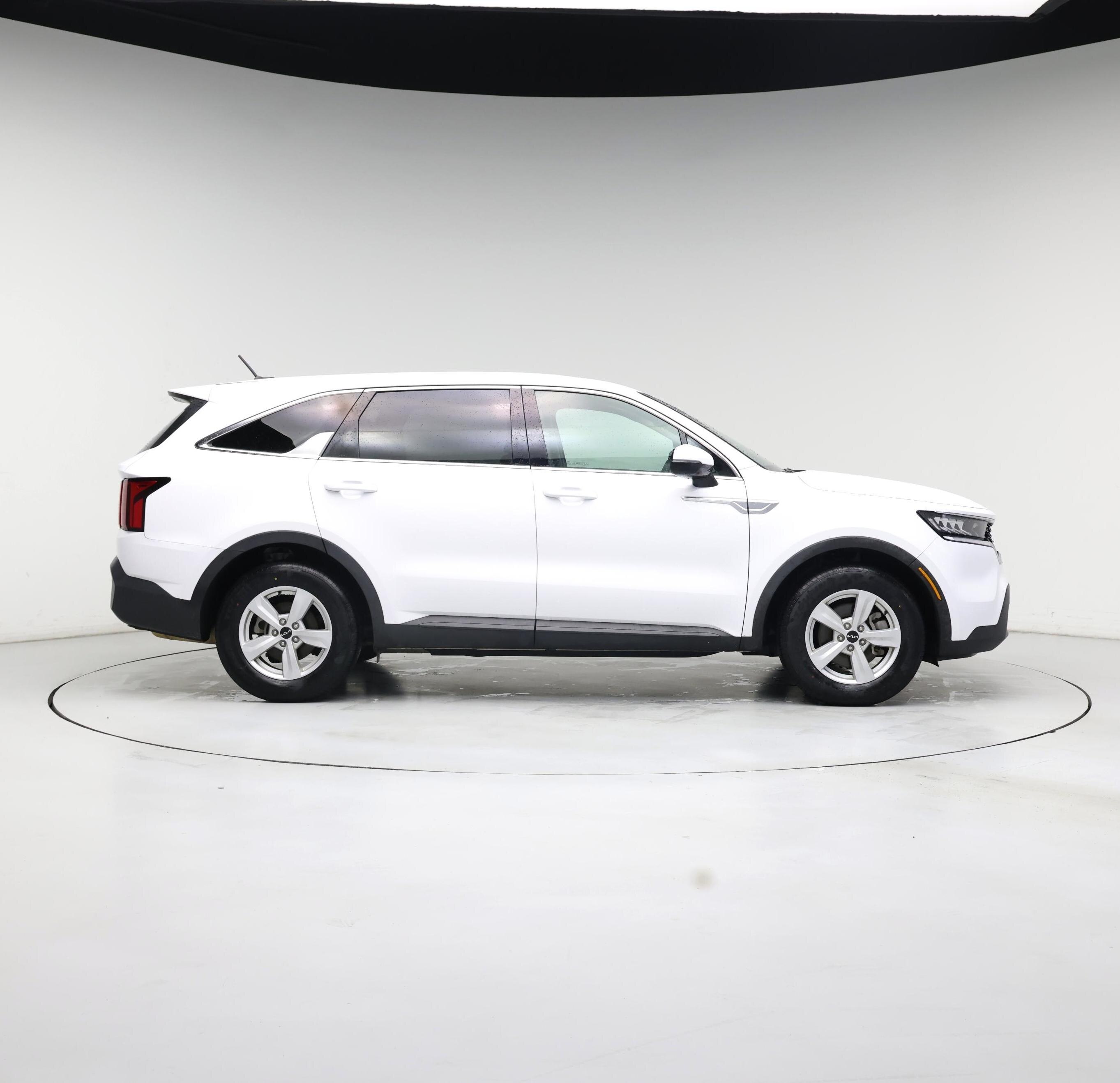 Thumbnail: 2023 Kia Sorento - 7