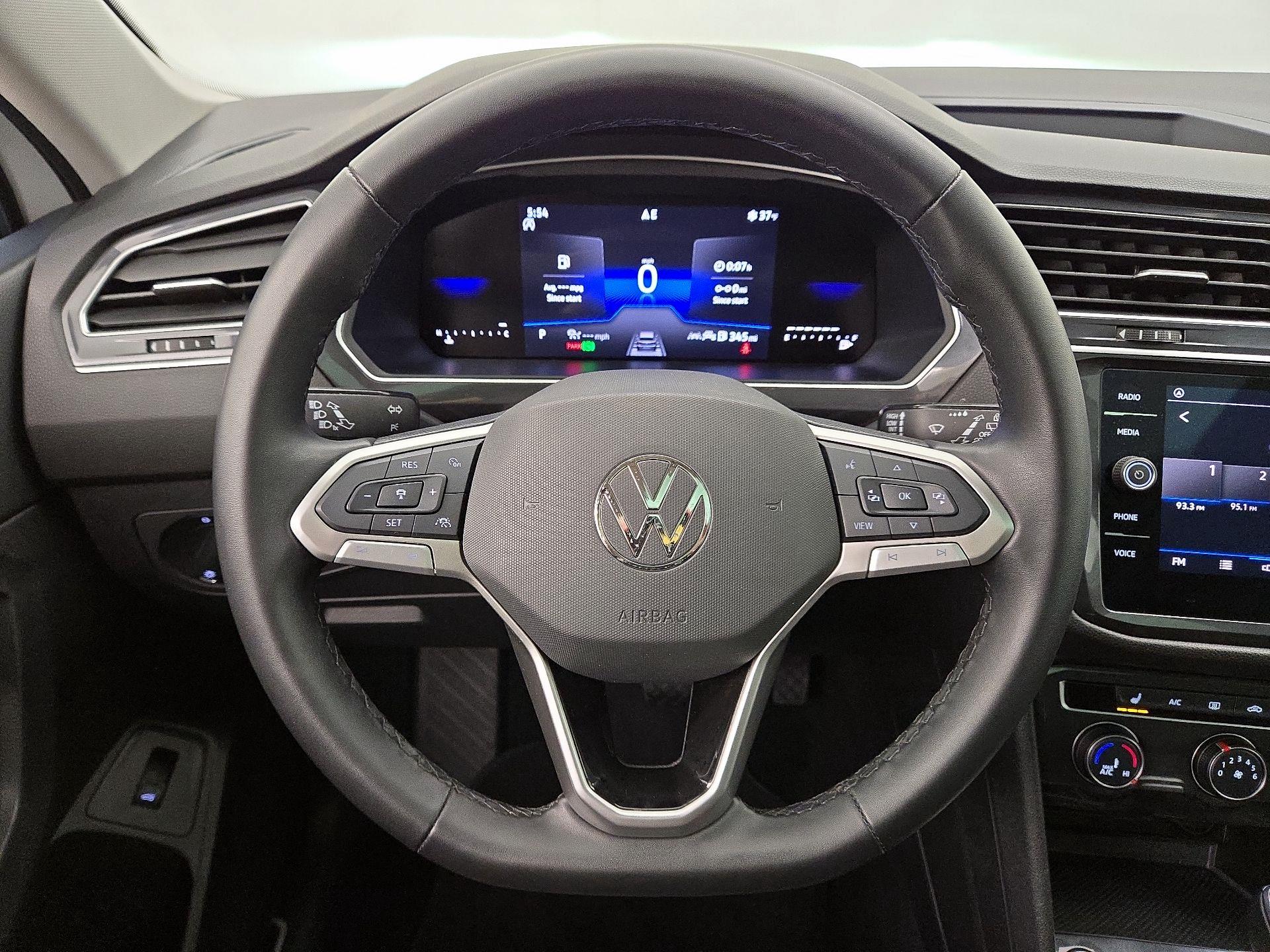 Thumbnail: 2024 Volkswagen Tiguan - 10