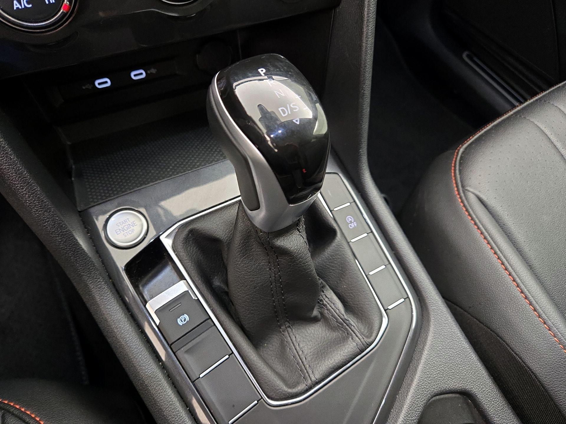 Thumbnail: 2024 Volkswagen Tiguan - 17