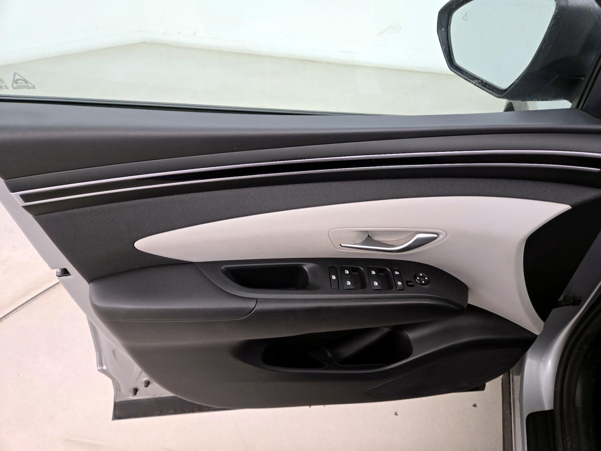 Thumbnail: 2023 Hyundai Tucson - 12