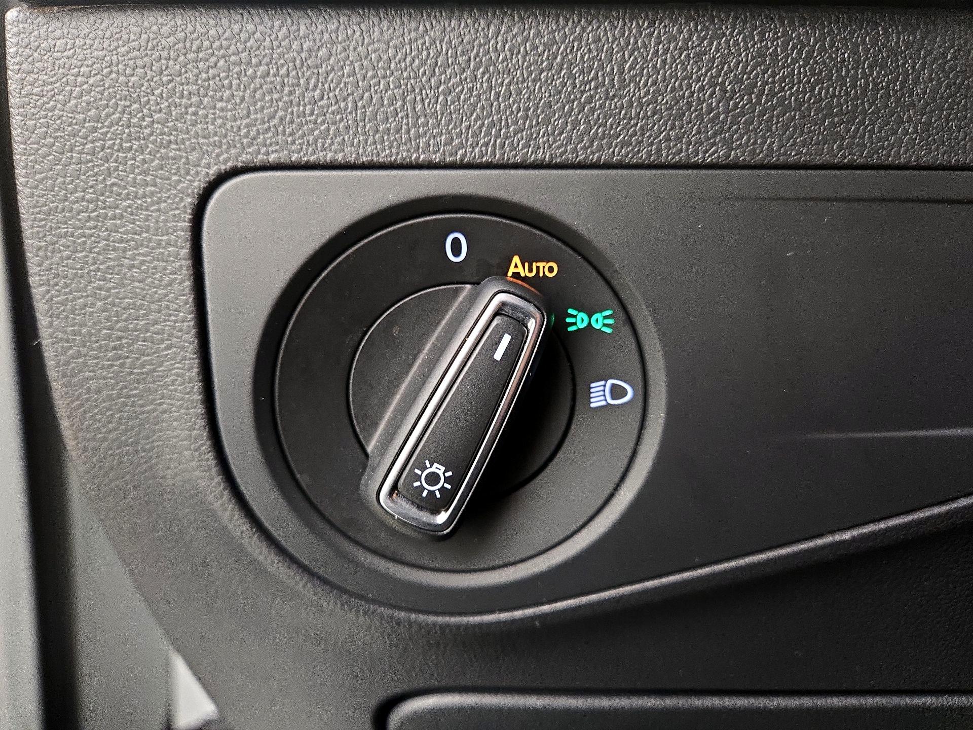 Thumbnail: 2024 Volkswagen Tiguan - 13