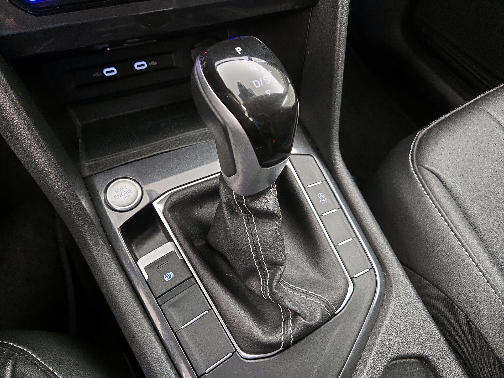 Thumbnail: 2024 Volkswagen Tiguan - 17