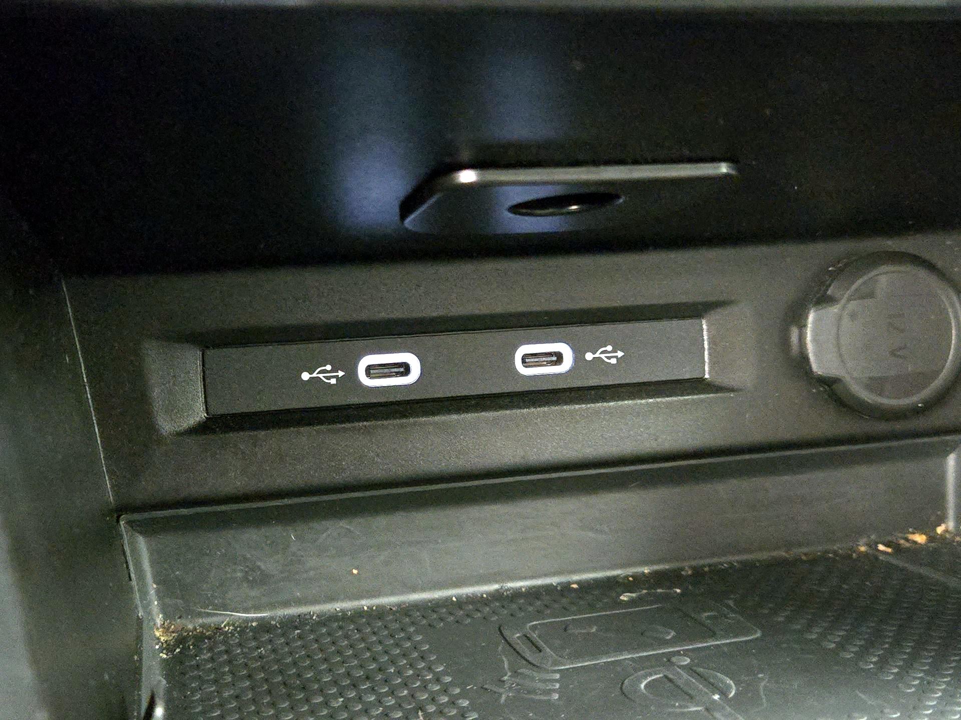 Thumbnail: 2024 Volkswagen Tiguan - 18