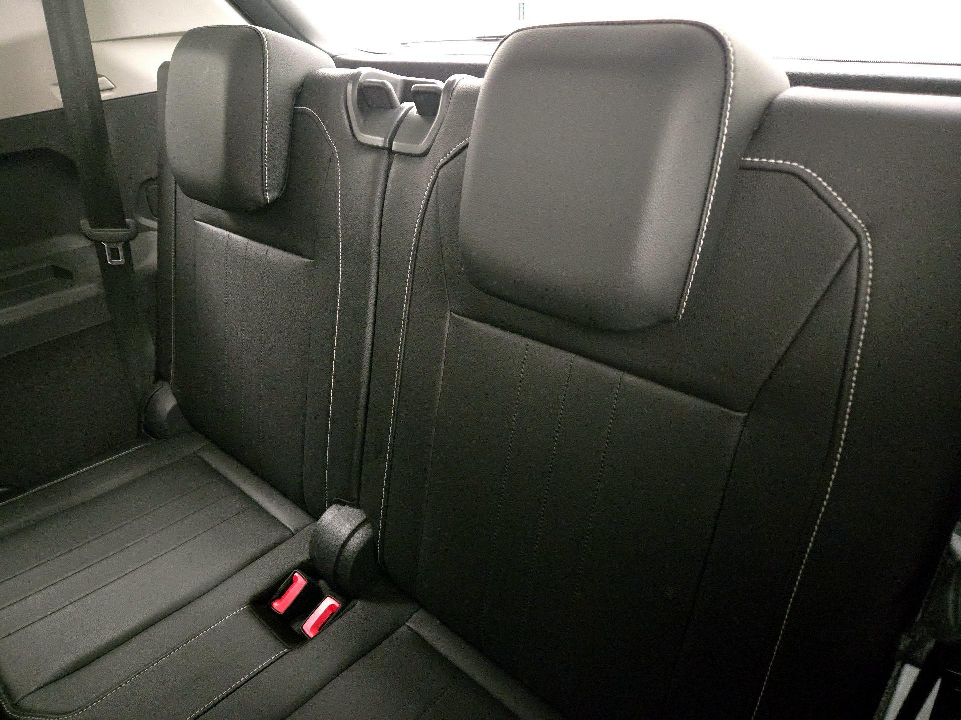 Thumbnail: 2024 Volkswagen Tiguan - 20