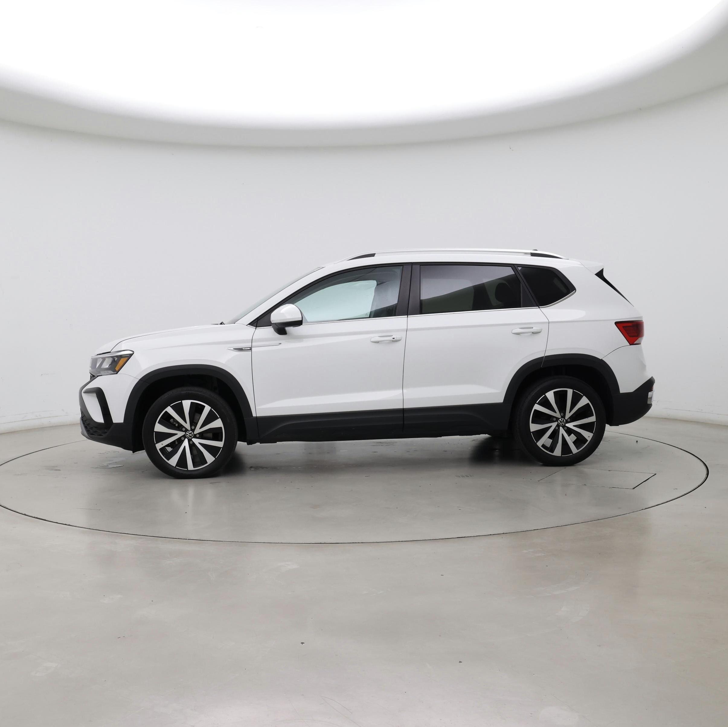 Thumbnail: 2024 Volkswagen Taos - 3