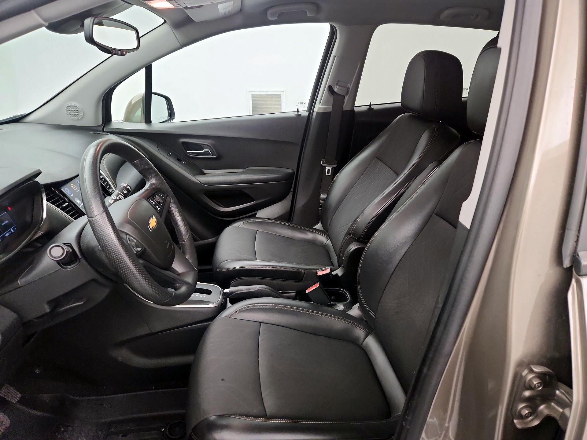 Thumbnail: 2021 Chevrolet Trax - 11