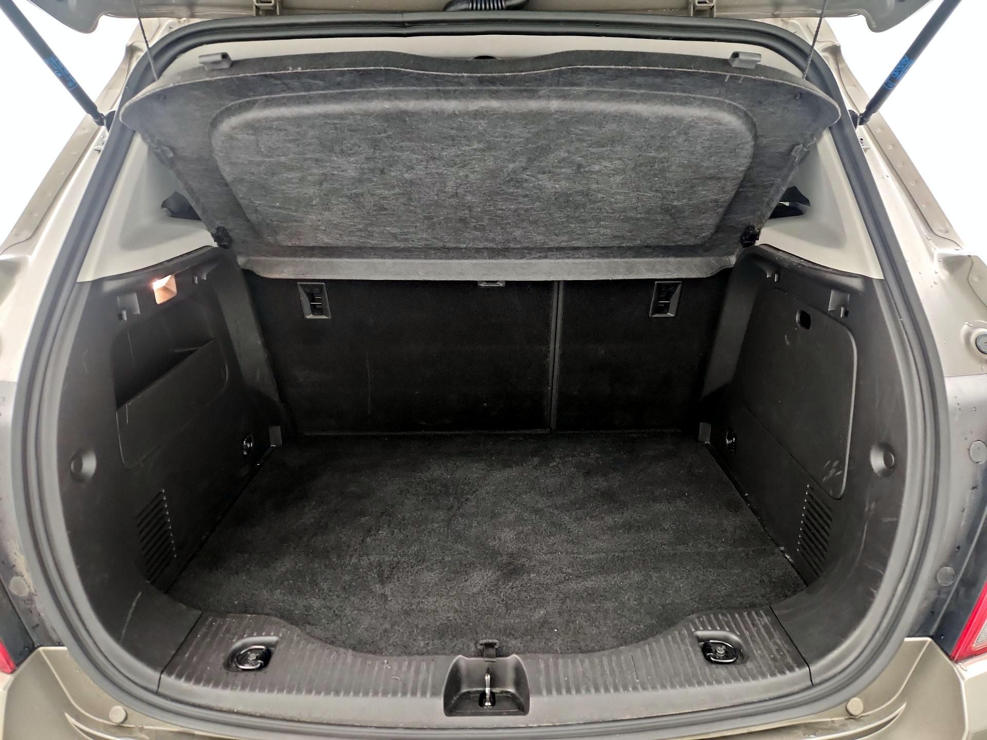 Thumbnail: 2021 Chevrolet Trax - 20